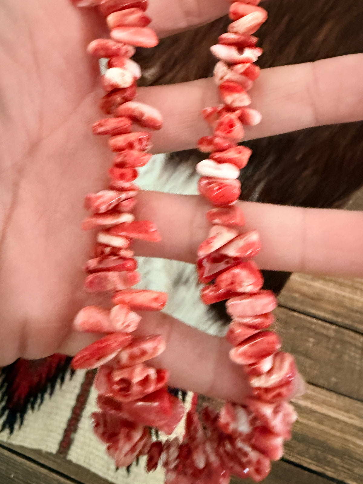 Old Pawn Handcrafted Spiny Oyster Beaded 22” Necklace