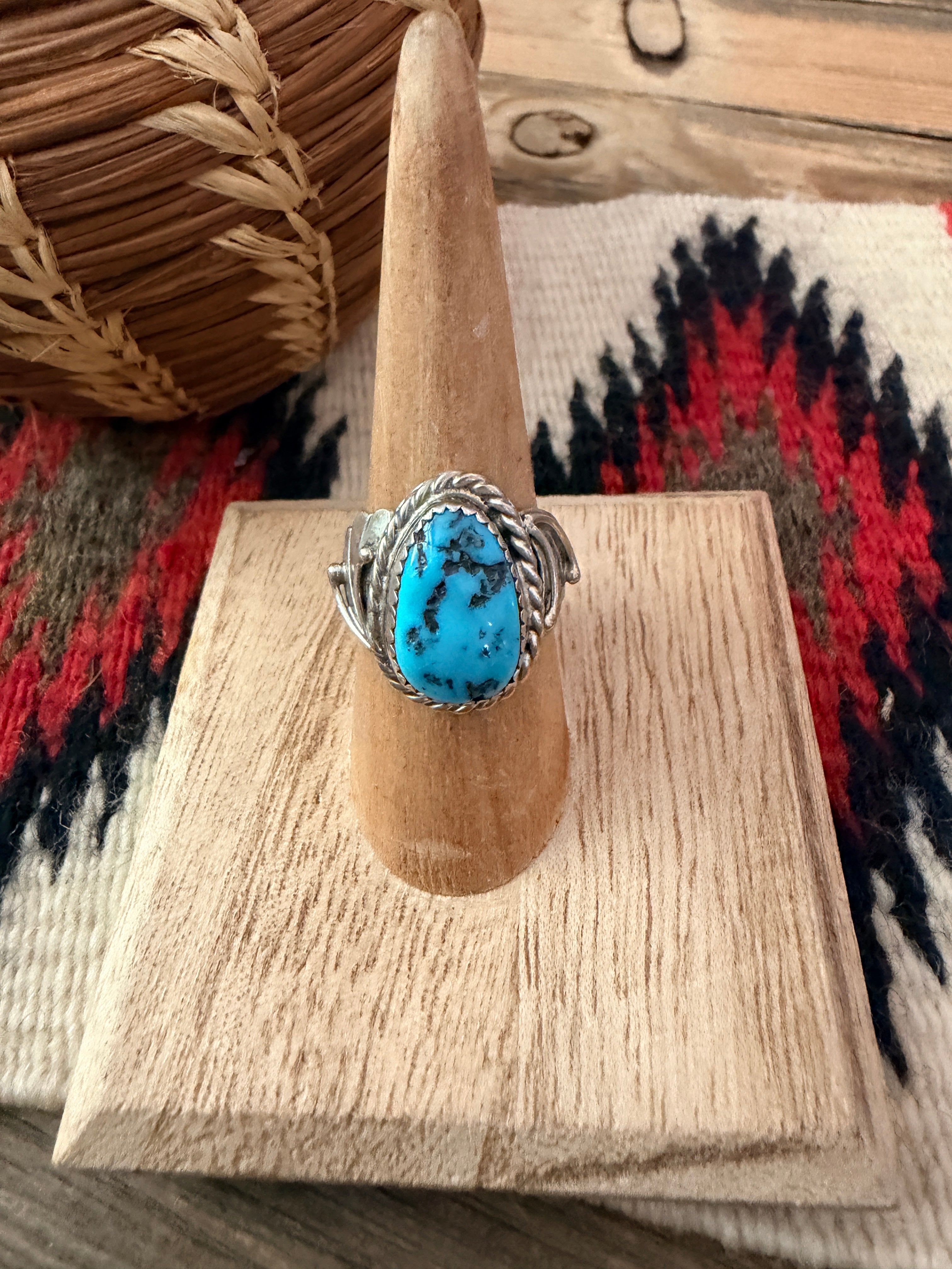 Old Pawn Handcrafted Turquoise & Sterling Silver Ring Size 6.75