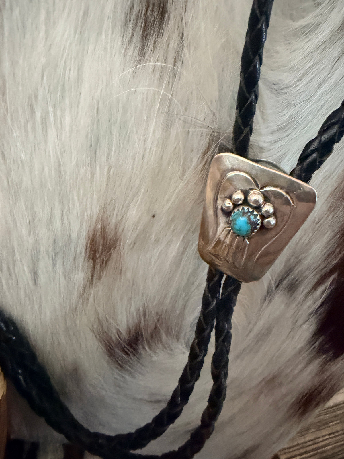 Handcrafted Vintage Old Pawn Sterling Silver & Turquoise Bolo Tie