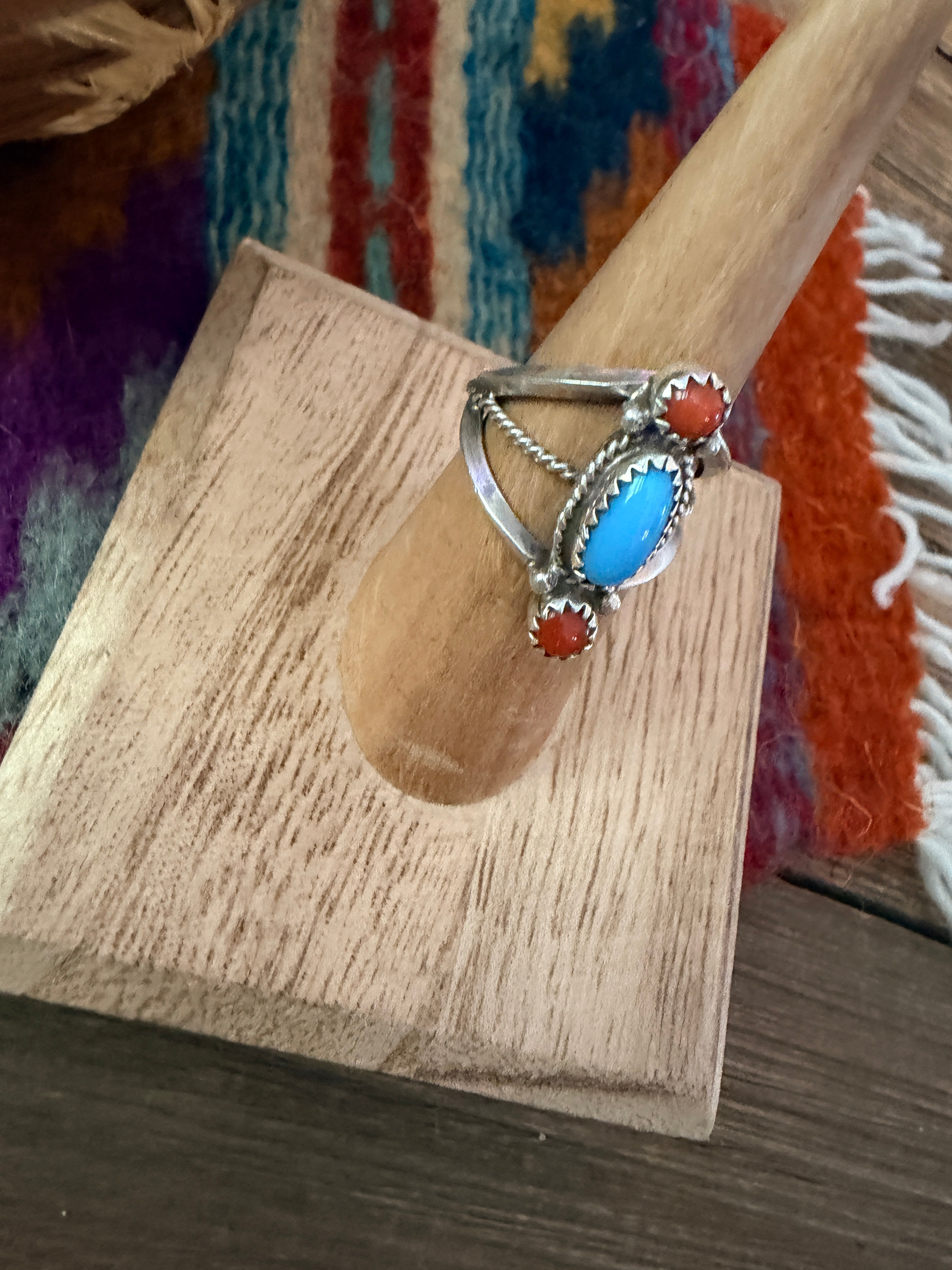 Old Pawn Handcrafted Turquoise, Coral & Sterling Silver Ring Size 6