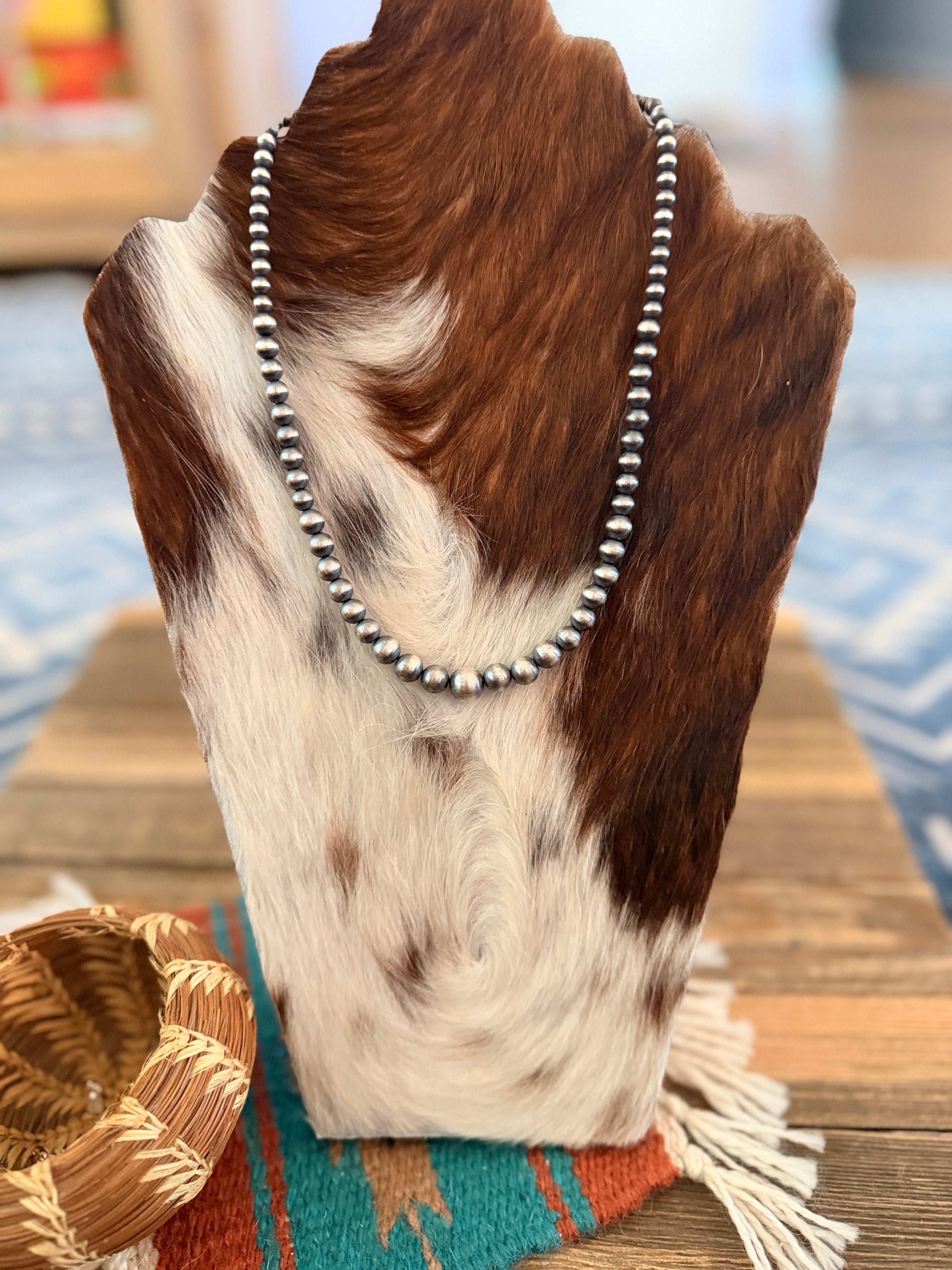 Old Pawn Handcrafted Sterling Silver Graduated 18” Beaded Necklace
