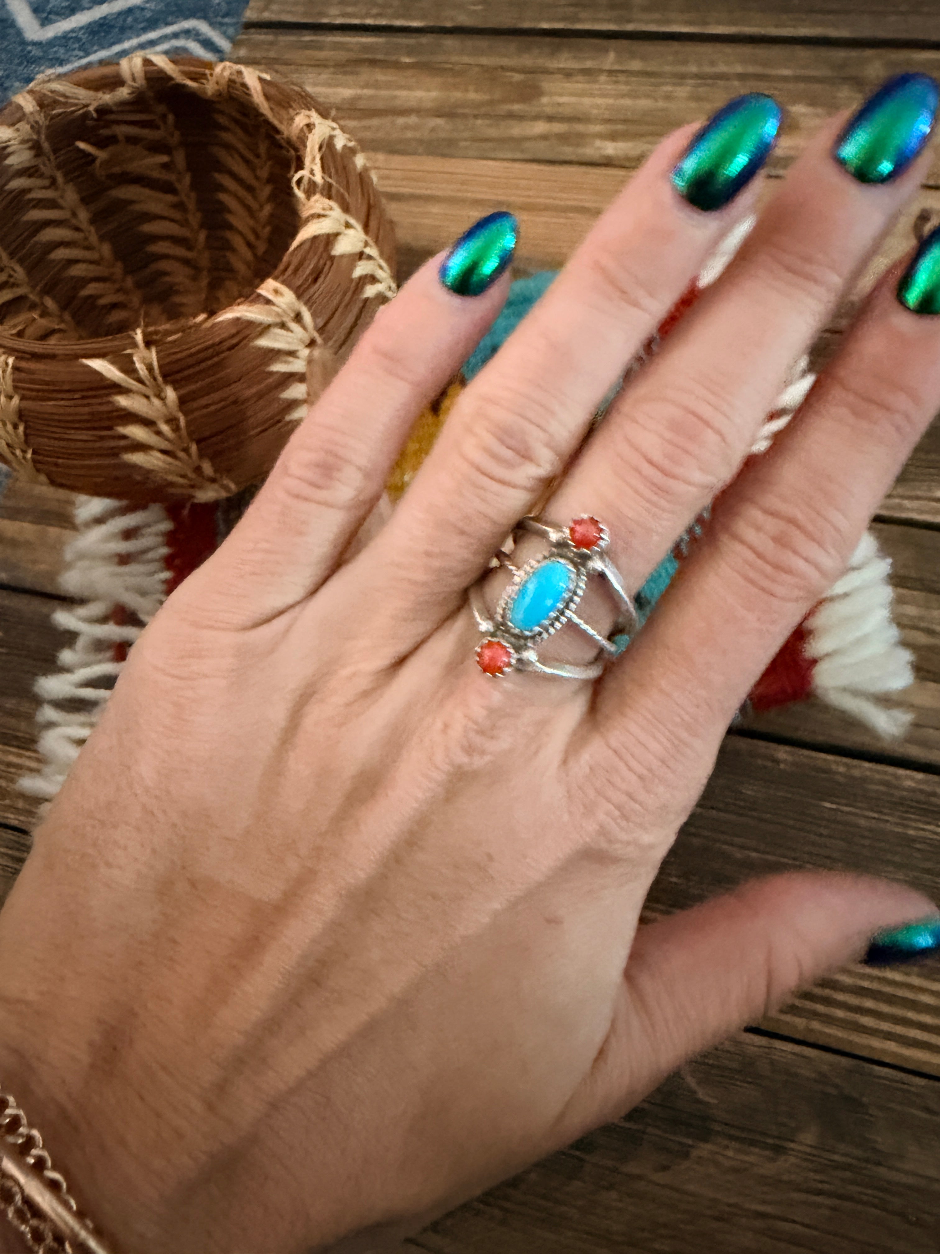 Old Pawn Handcrafted Turquoise, Coral & Sterling Silver Ring Size 7