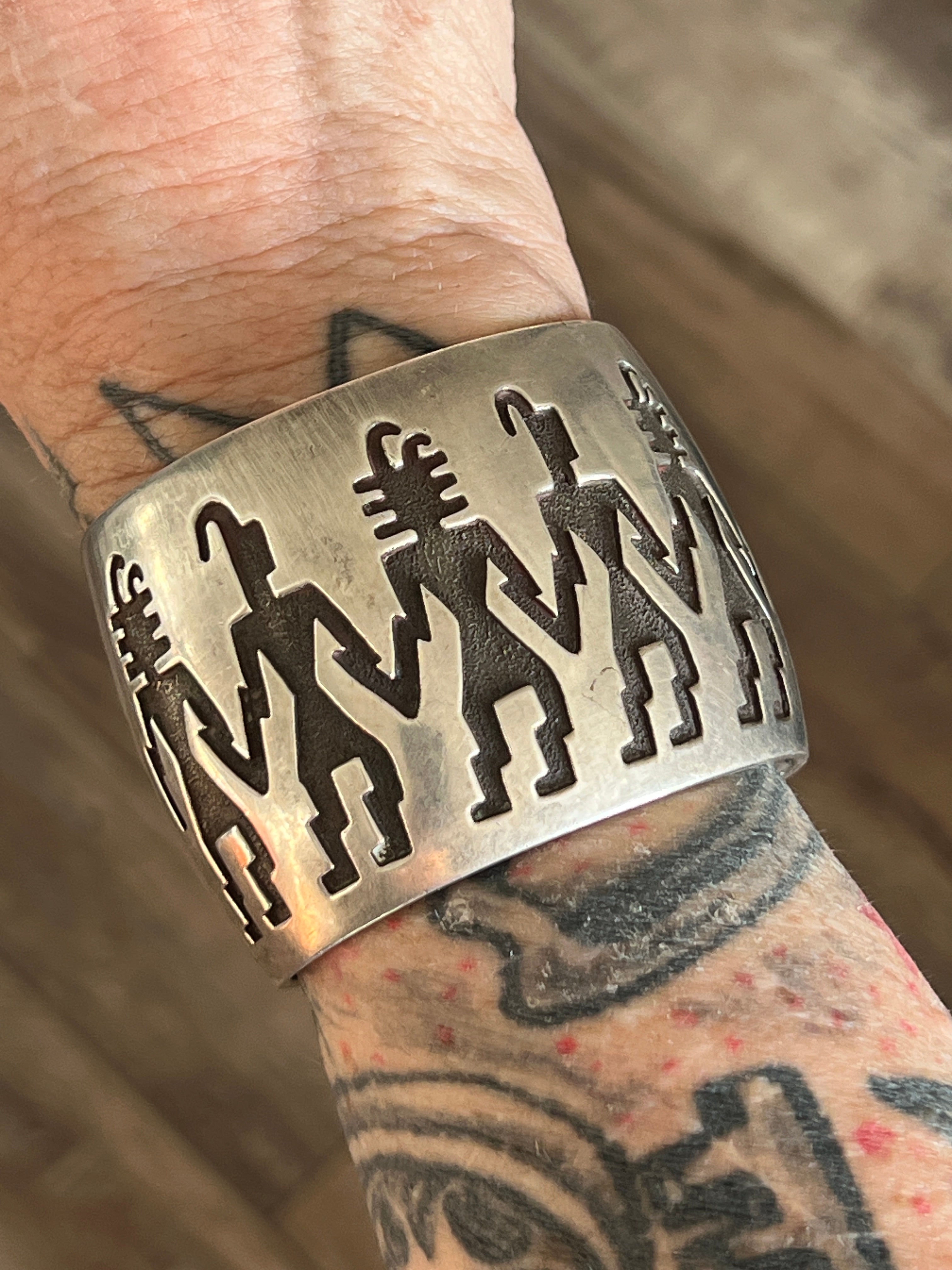 Handcrafted Vintage Sterling Silver Hopi Petroglyph Cuff
