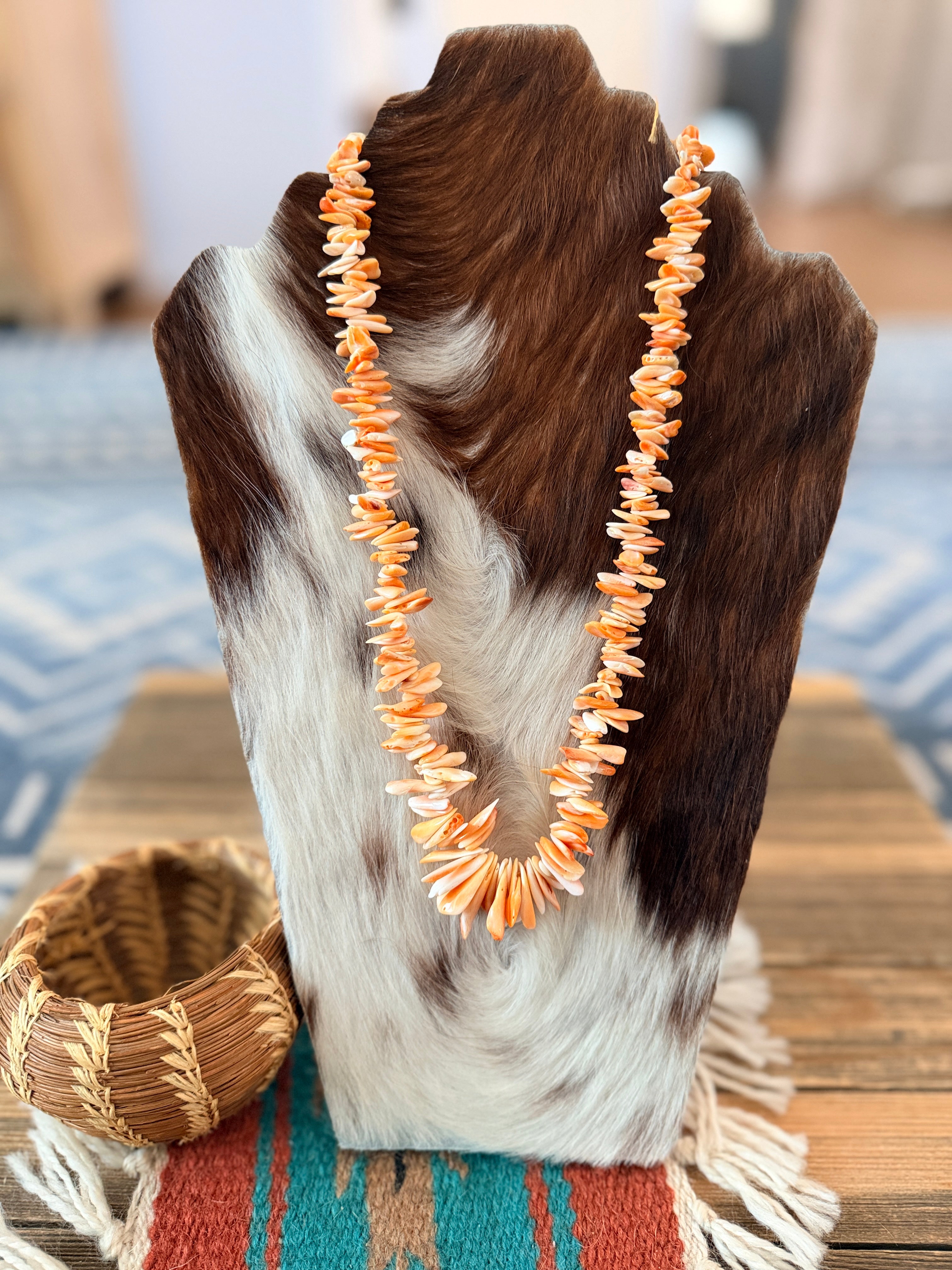 Old Pawn Handcrafted Spiny Oyster Beaded 22” Necklace