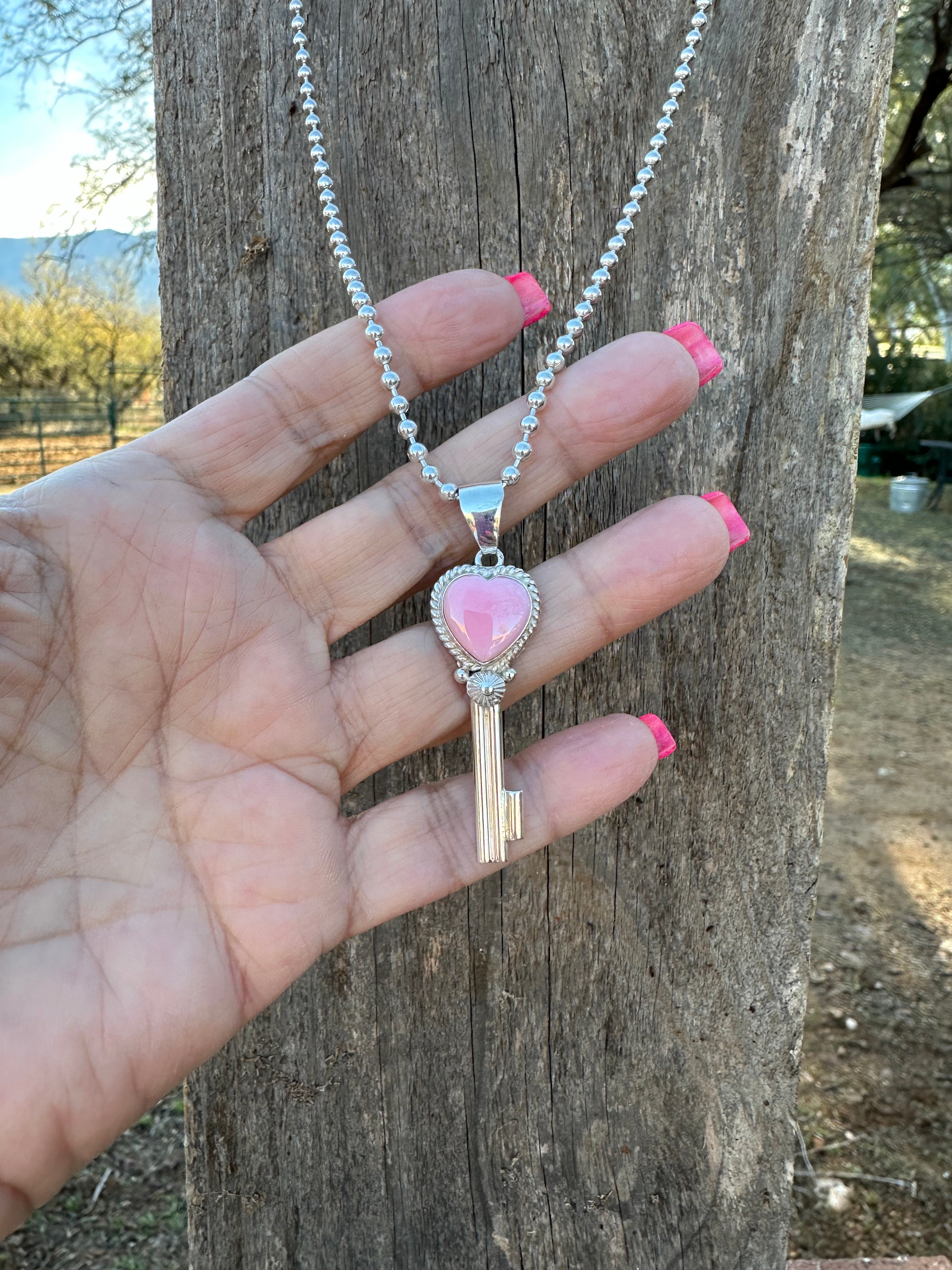 Key To My Heart Navajo Heart Queen Pink Conch & Sterling Silver Pendant Signed