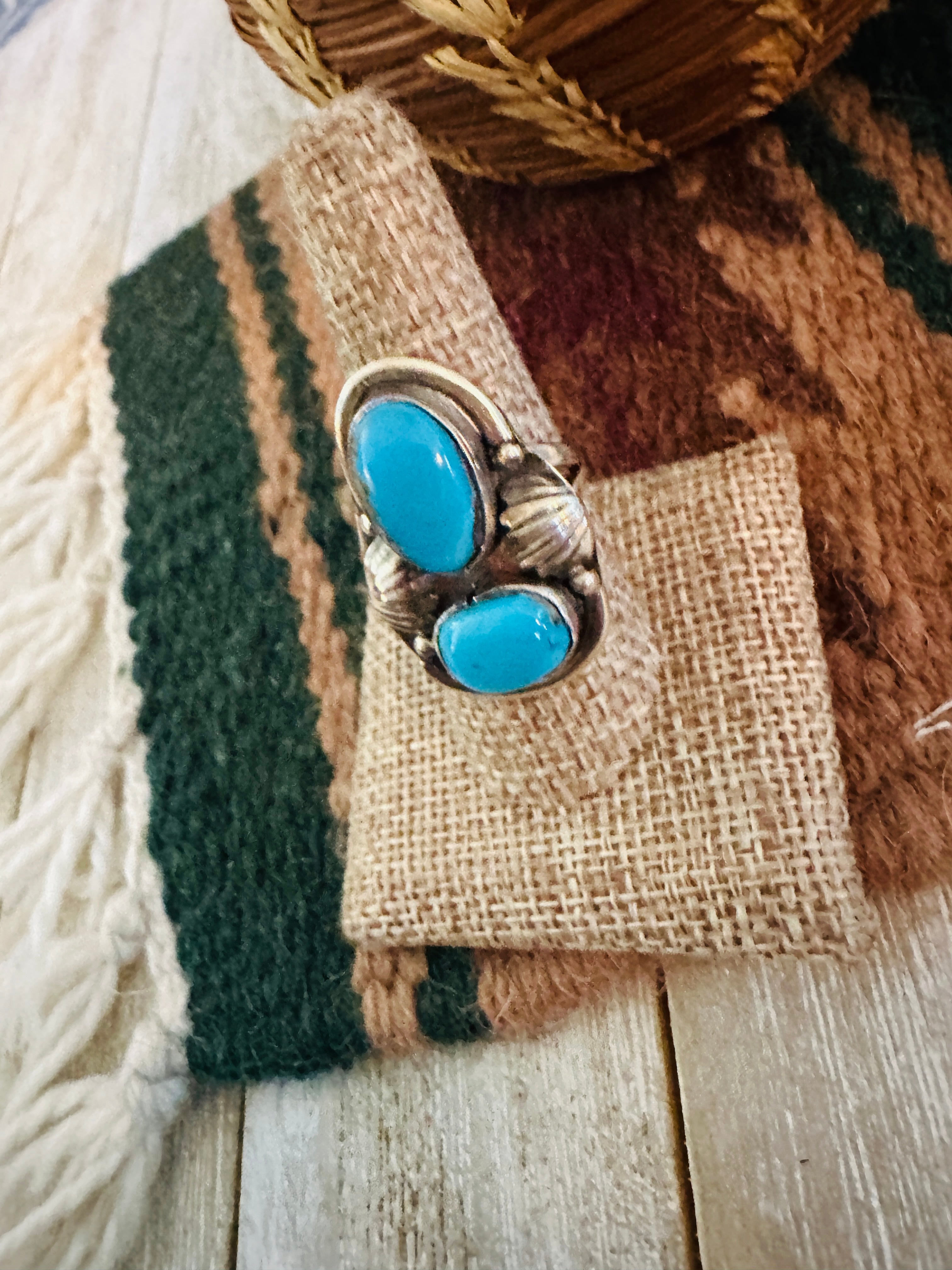 Old Pawn Handcrafted Turquoise & Sterling Silver Ring Size 9.5