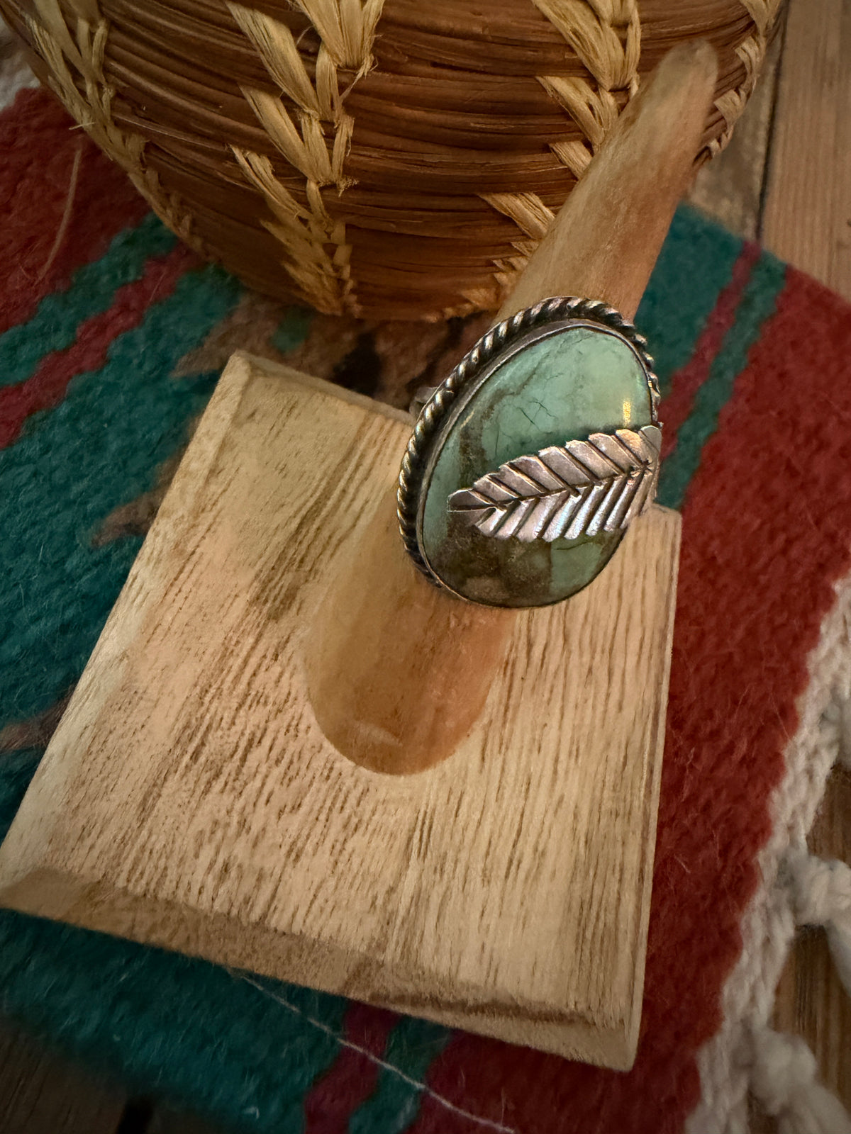 Old Pawn Handcrafted Turquoise & Sterling Silver Leaf Ring Size 5