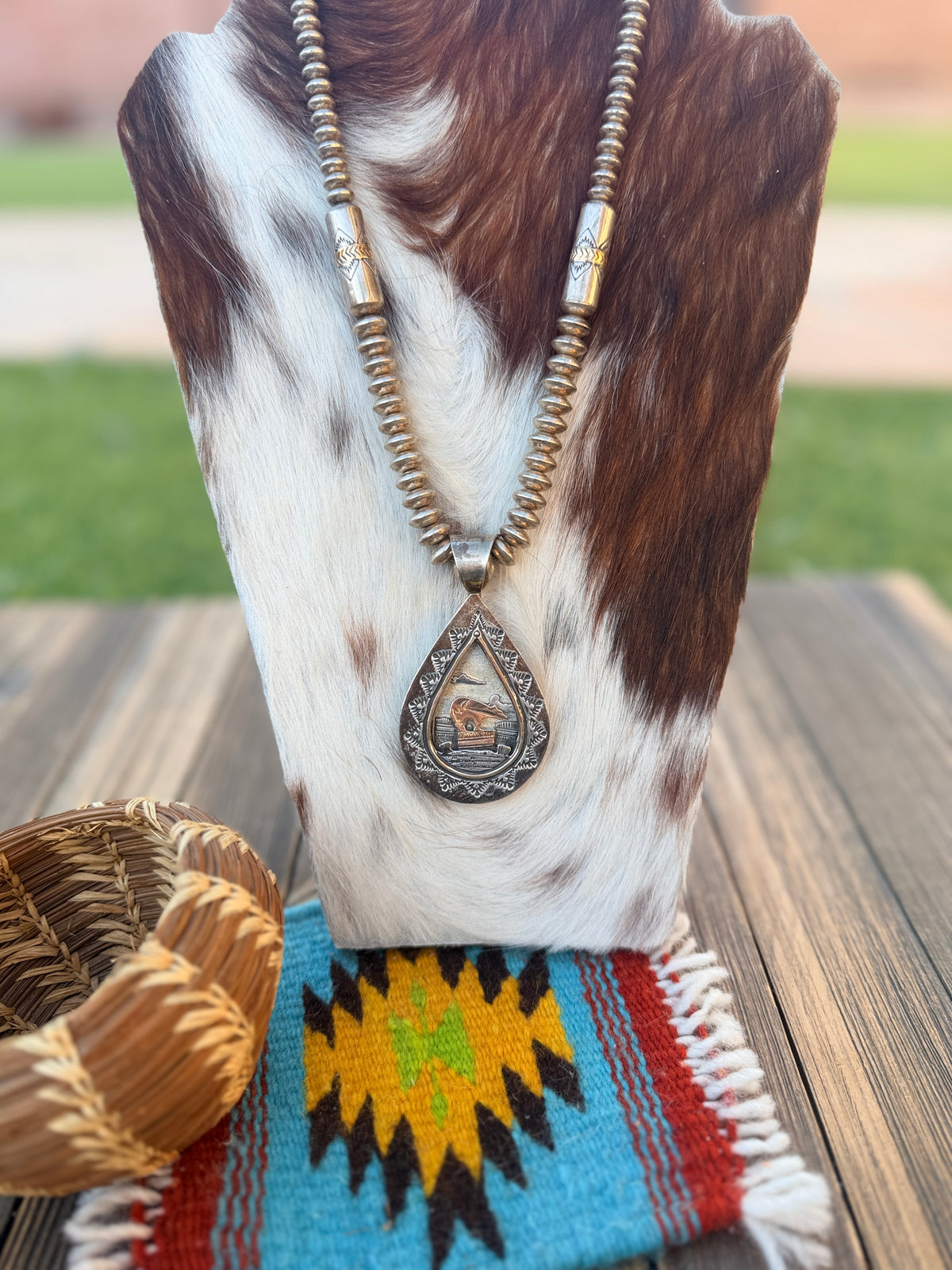 Old Pawn Handcrafted 14K Gold & Sterling Silver Fetish Bear Beaded Necklace