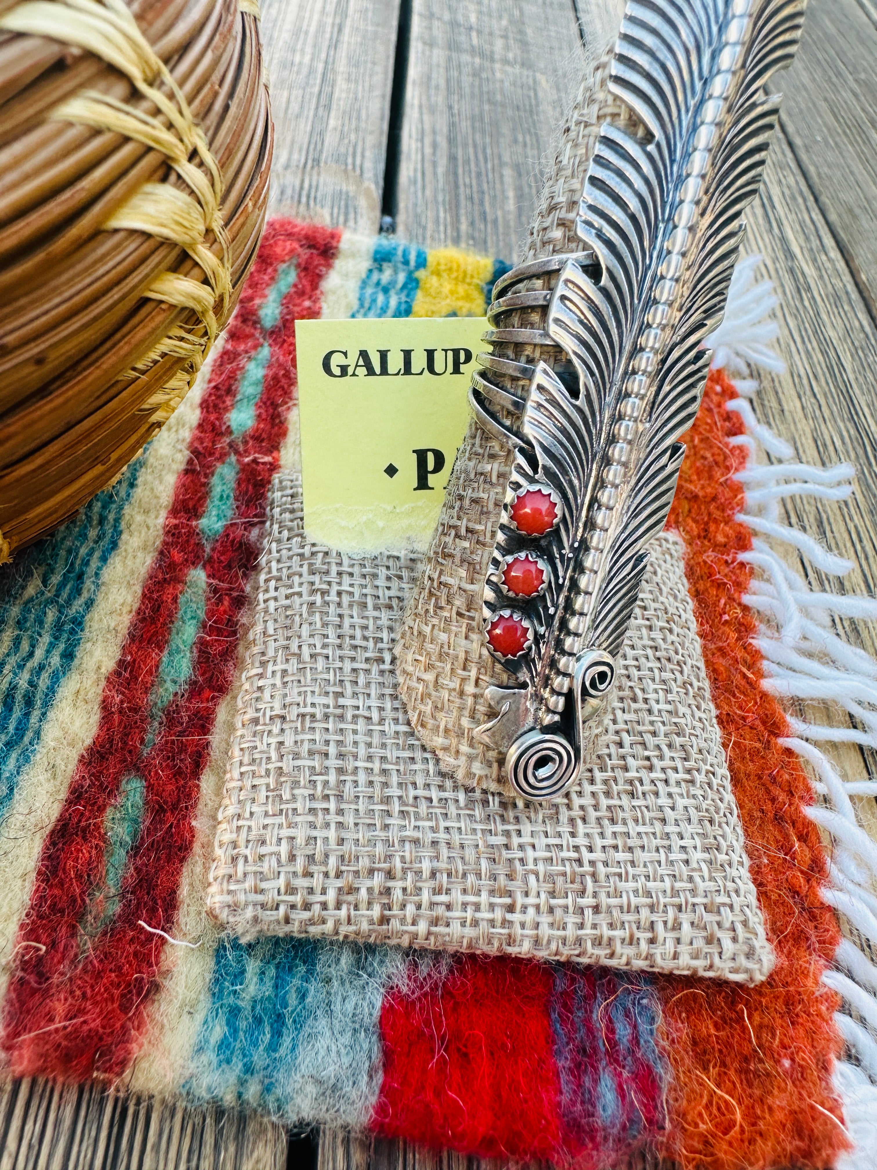 Old Pawn Handcrafted Coral & Sterling Silver Feather Ring Size 7