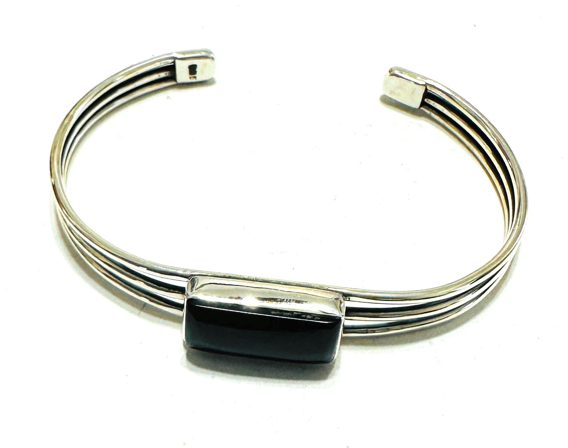 Handmade Sterling Silver & Onyx Cuff Bracelet Signed Nizhoni