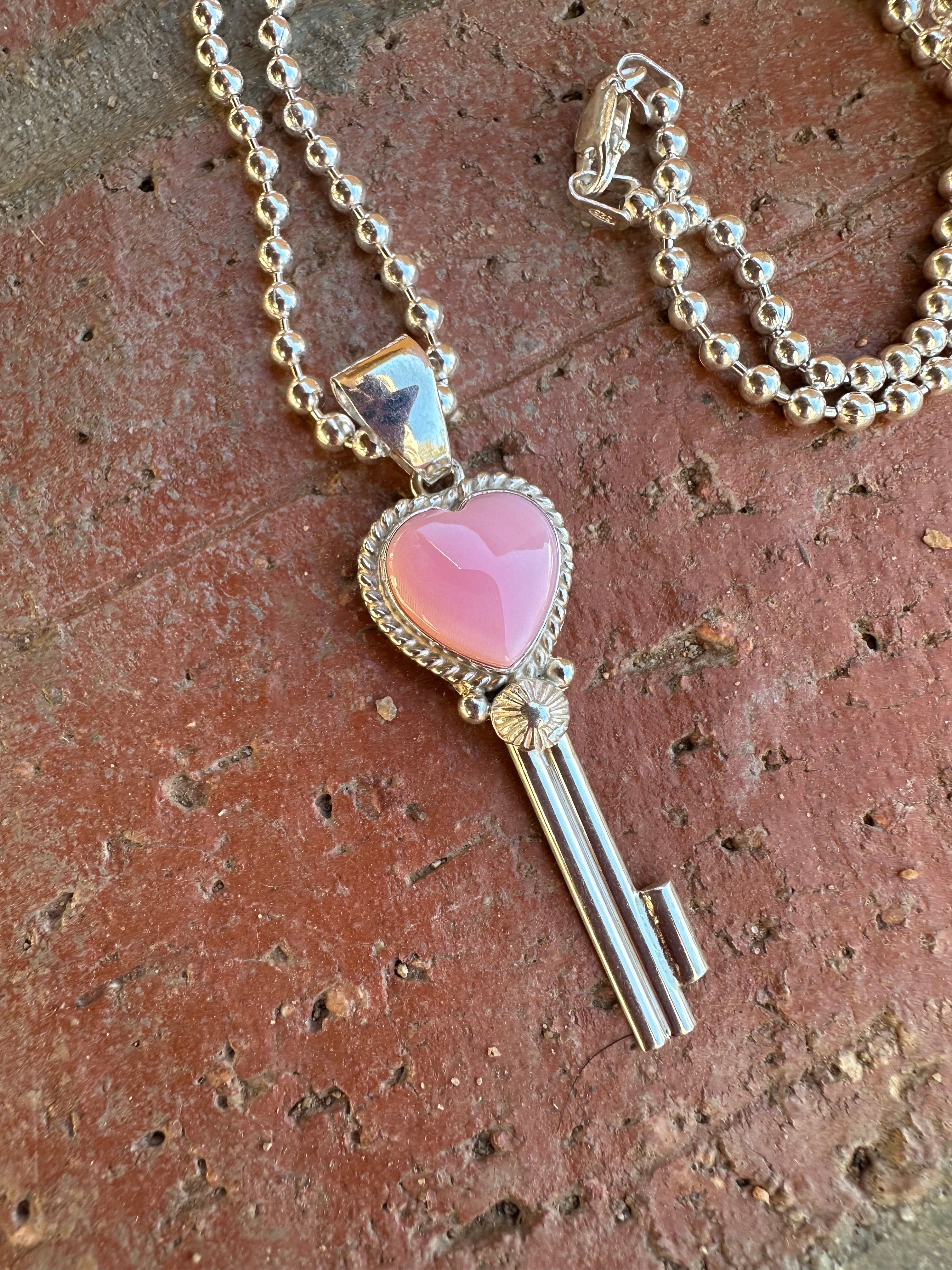 Key To My Heart Navajo Heart Queen Pink Conch & Sterling Silver Pendant Signed