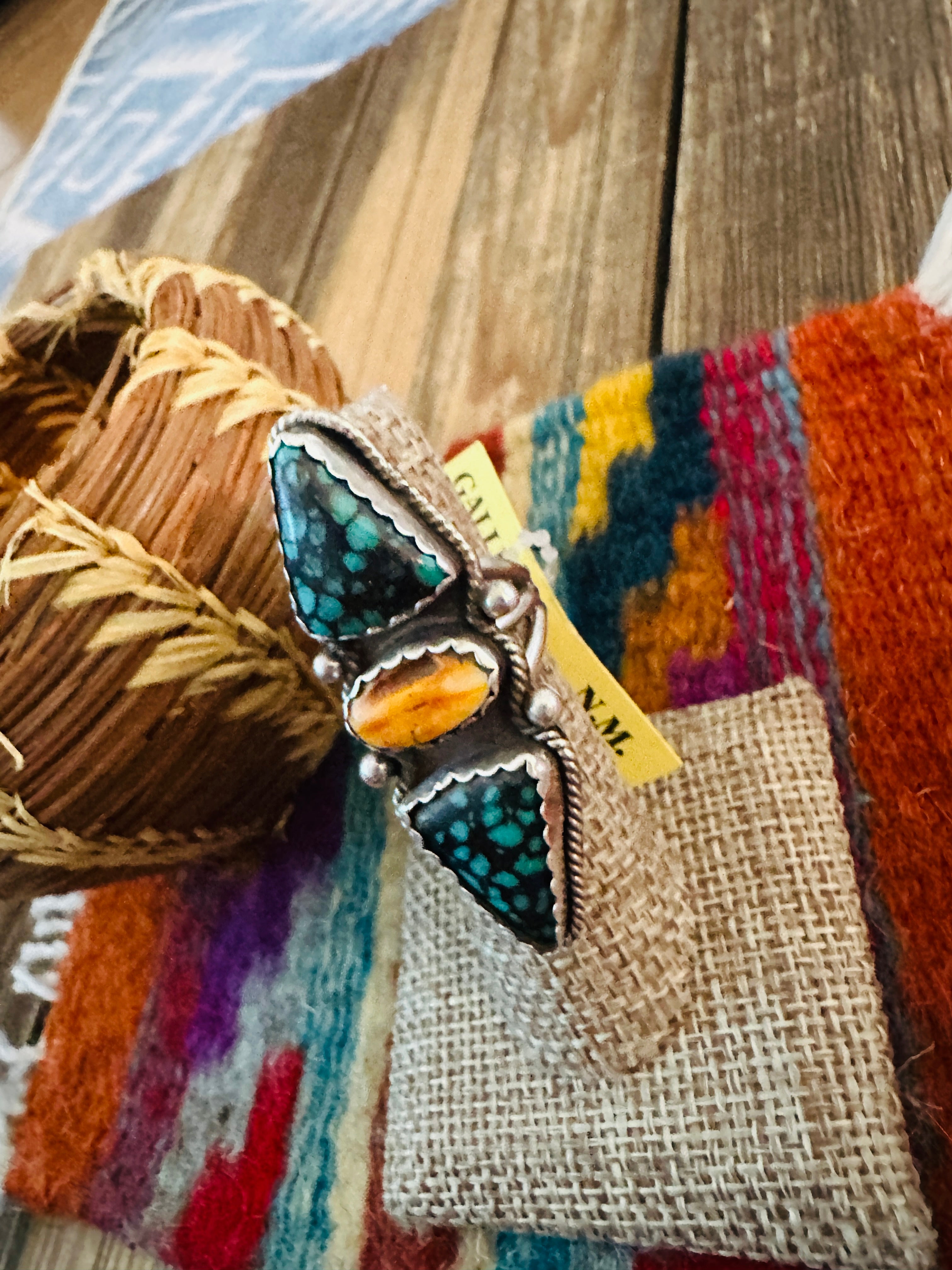 Old Pawn Handcrafted Spiderweb Turquoise, Spiny Oyster & Sterling Silver Ring Size 7