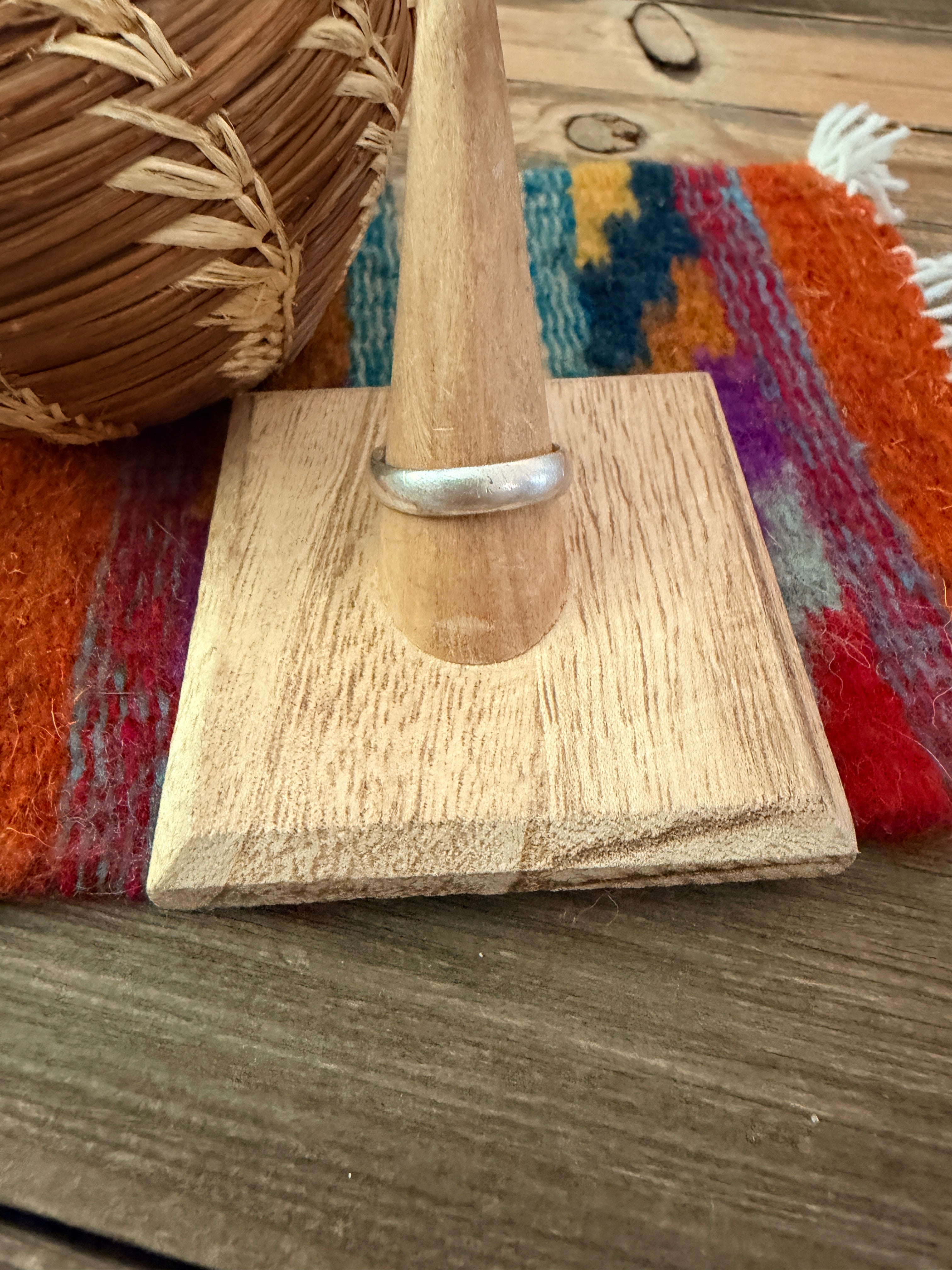 Old Pawn Handcrafted Sterling Silver Band Ring Size 9