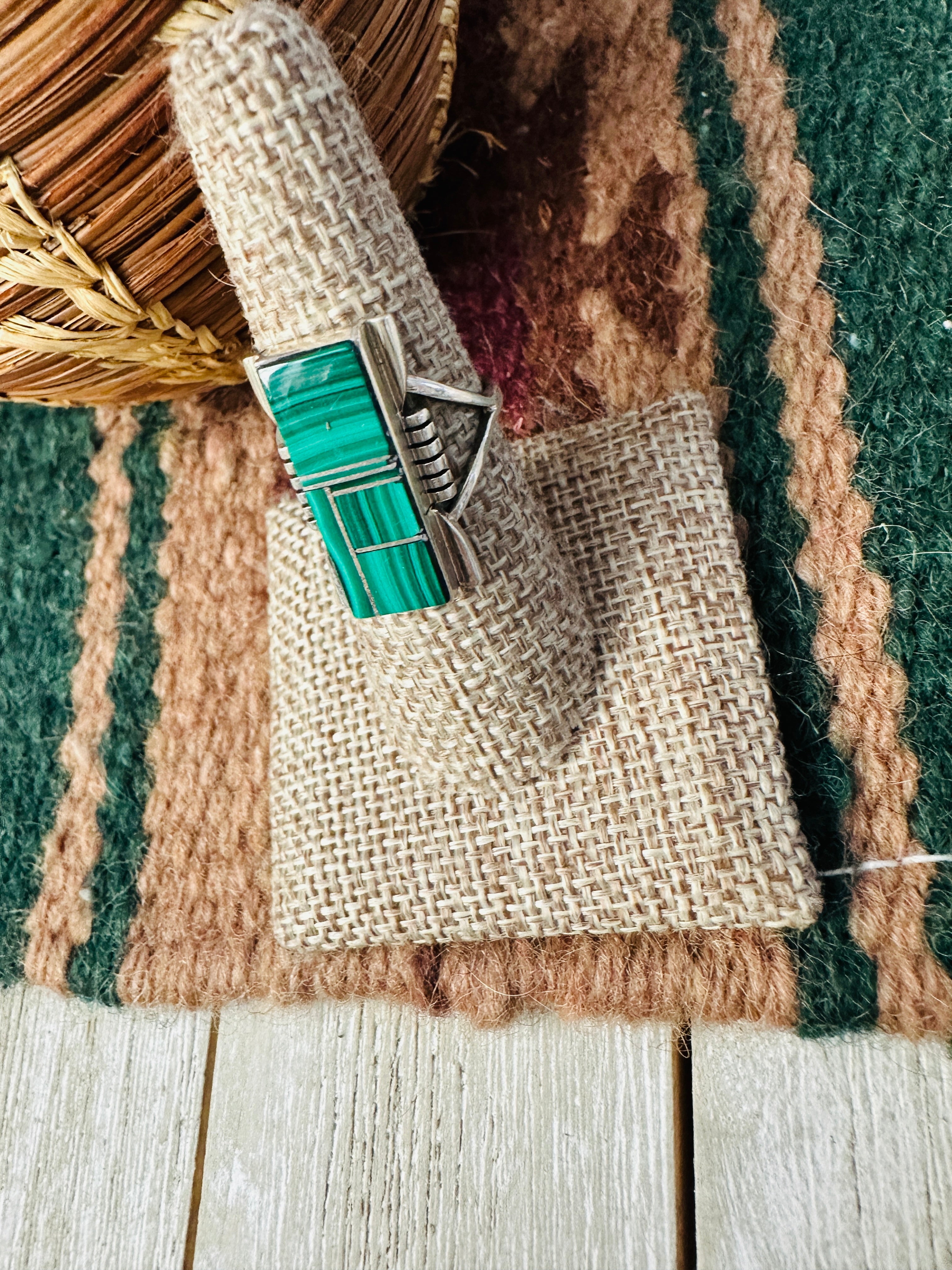 Old Pawn Handcrafted Malachite & Sterling Silver Inlay Ring Size 7.75