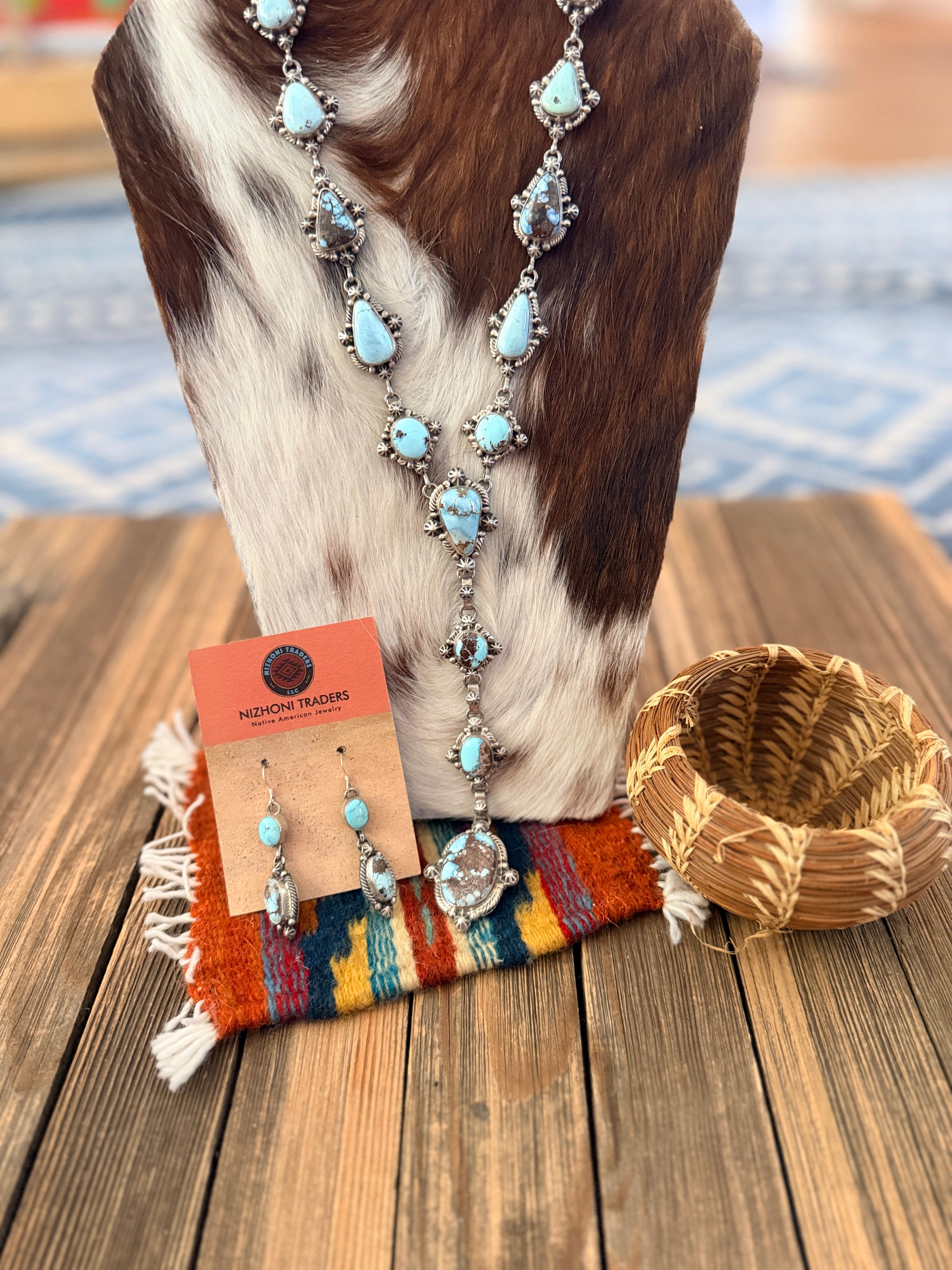 ナバホ族 Nizhoni Traders LLCターコイズ ペンダント Necklaces