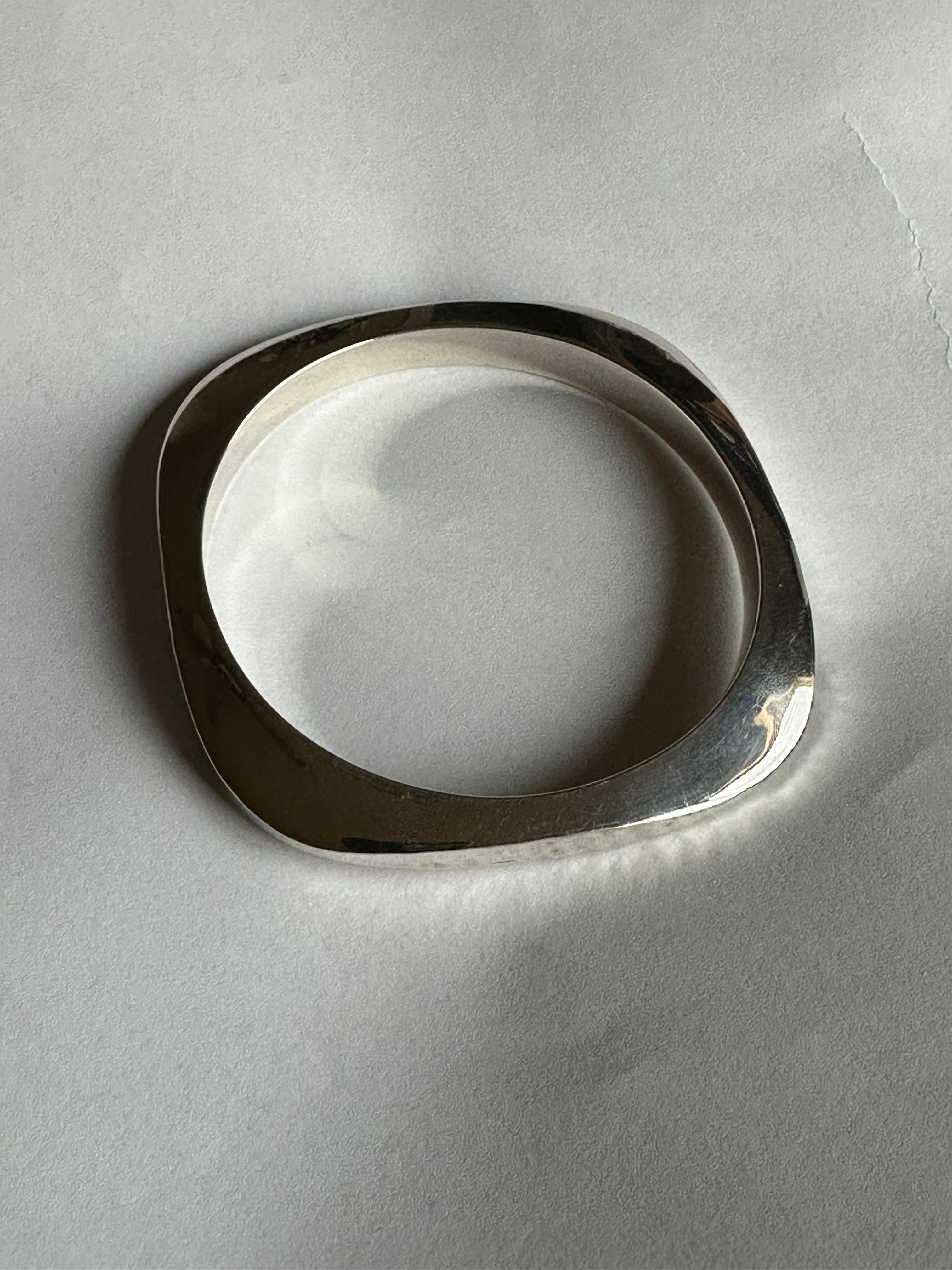 Heavy Cuadrado Bangle