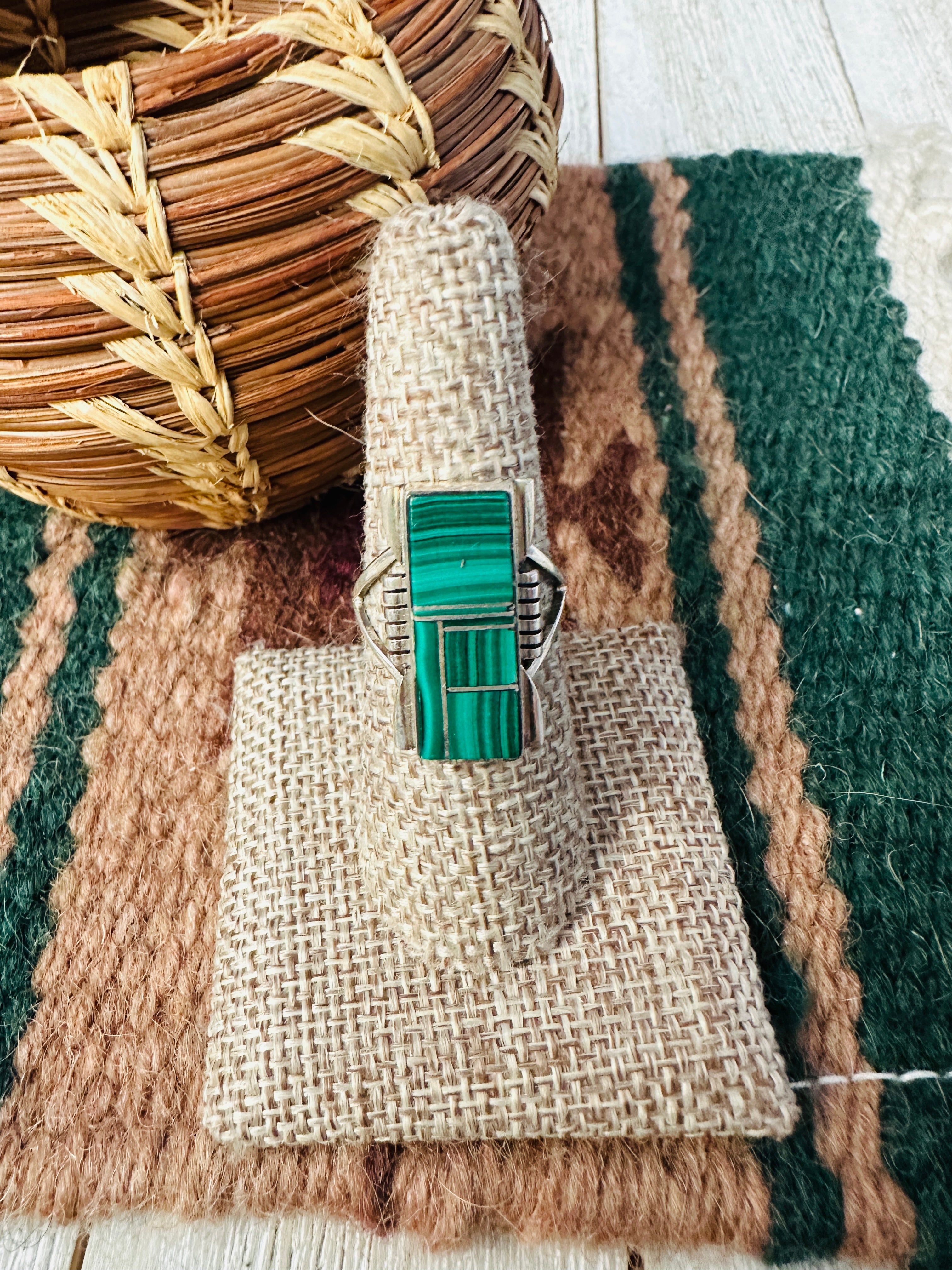 Old Pawn Handcrafted Malachite & Sterling Silver Inlay Ring Size 7.75