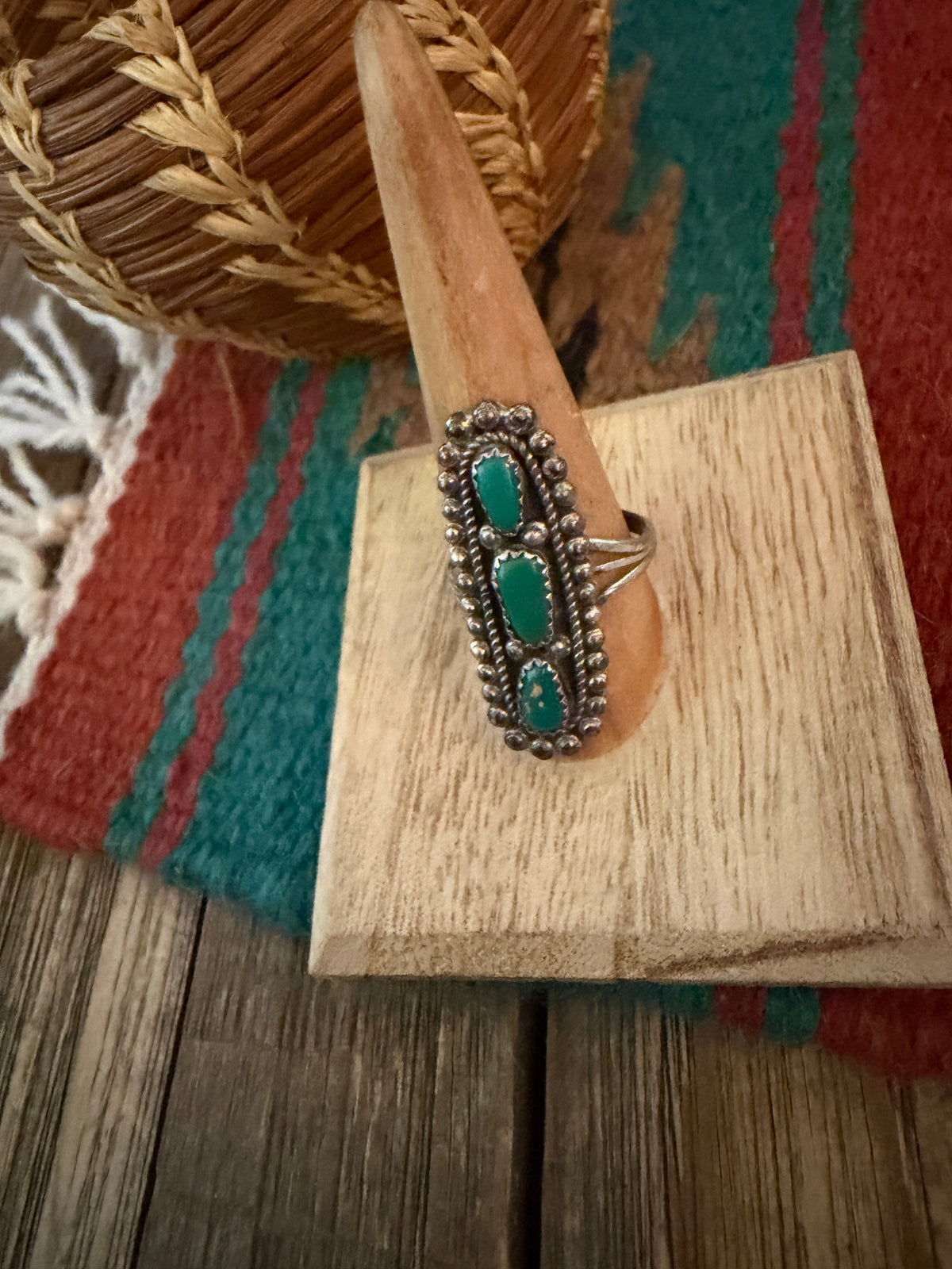 Old Pawn Handcrafted Turquoise & Sterling Silver Ring Size 9.5