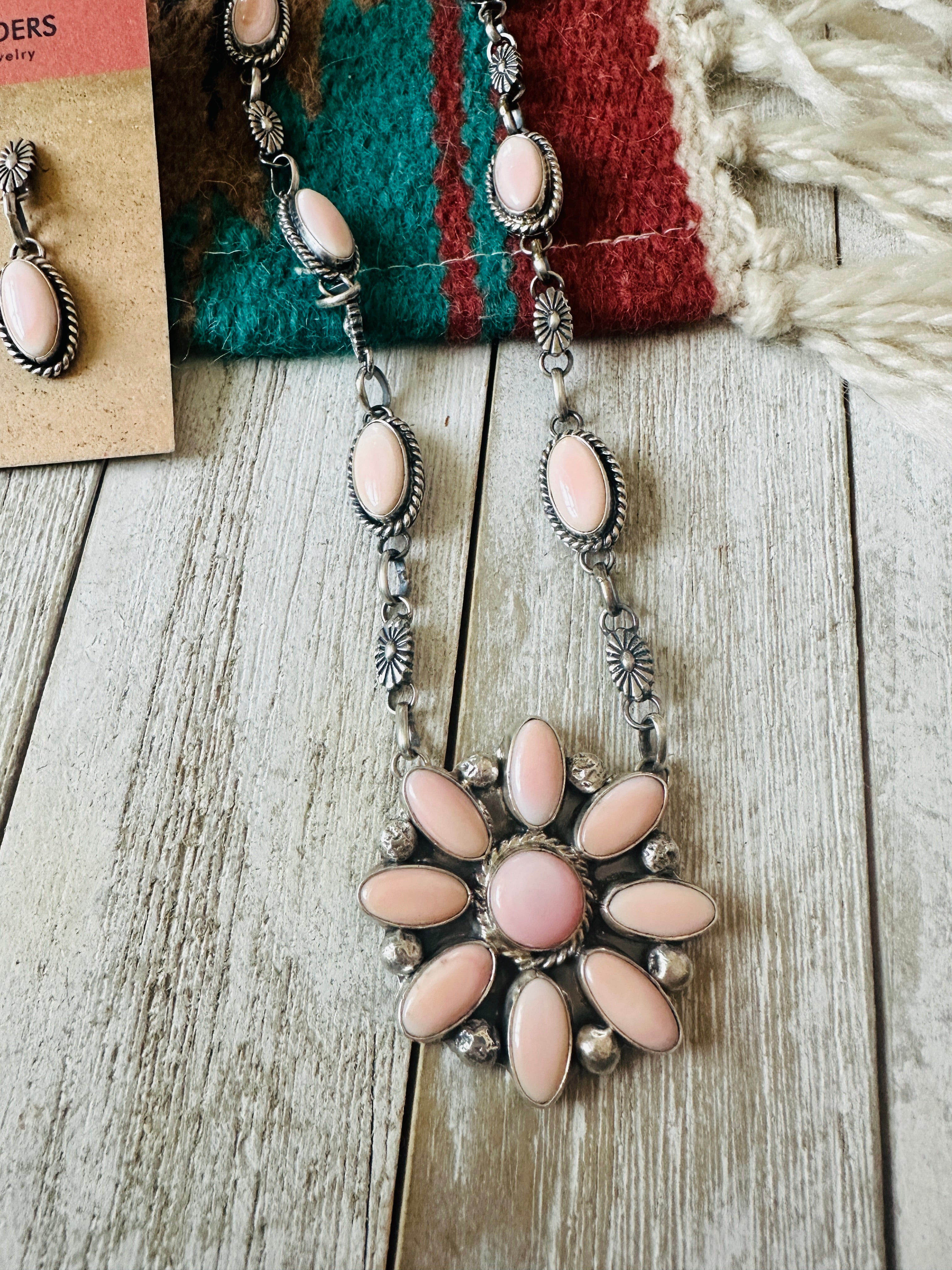 Navajo Queen Pink Conch & Sterling Silver Necklace Set