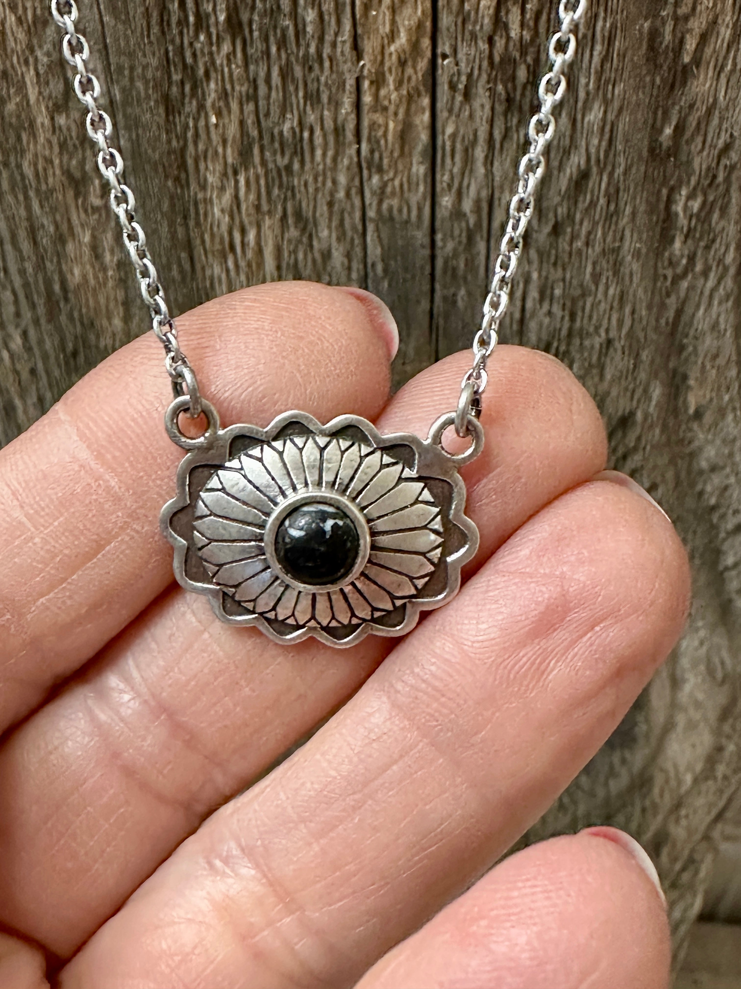 Handmade Sterling Silver White Buffalo Necklace Signed Nizhoni- more black