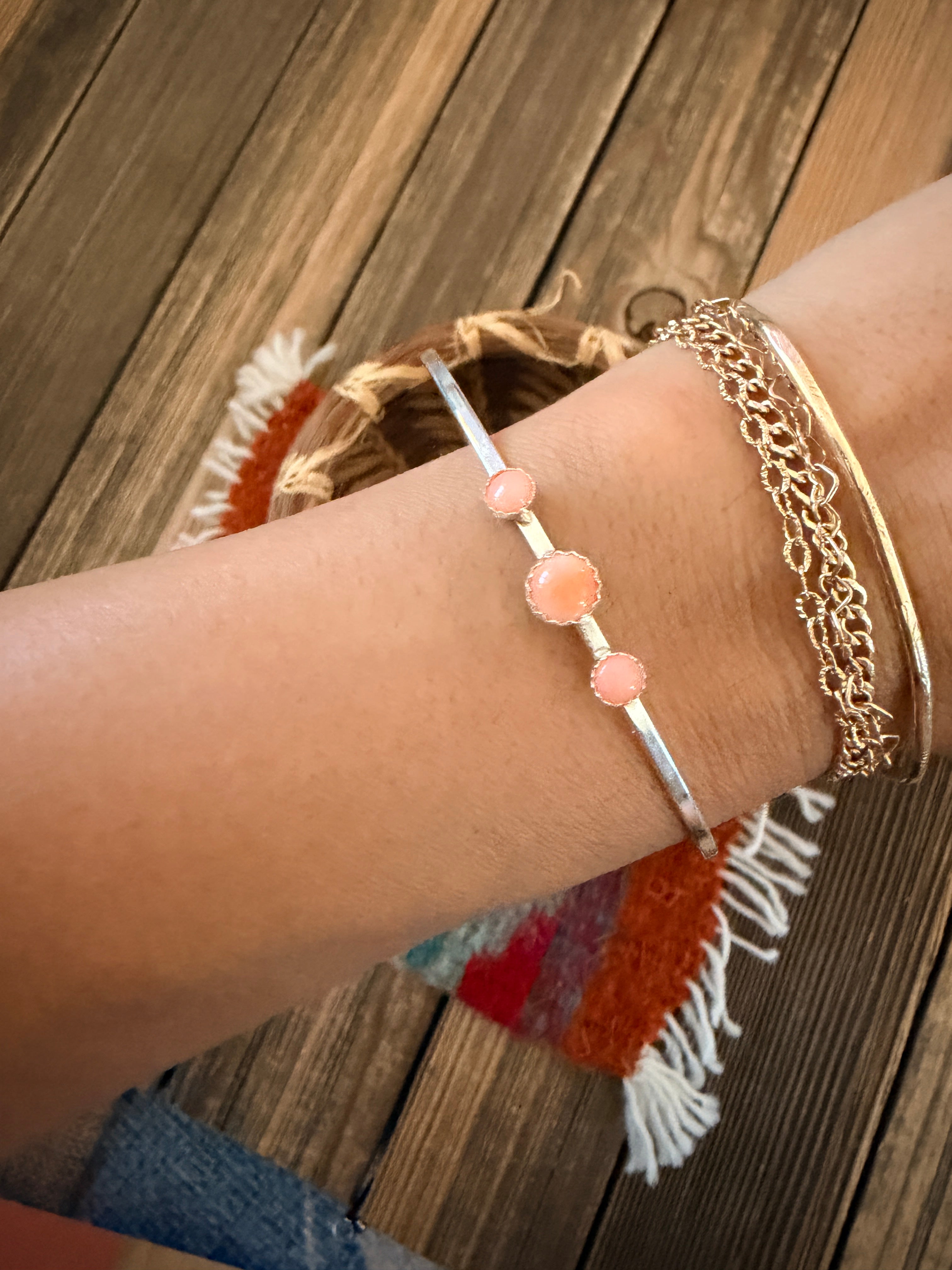 Handmade Queen Pink Conch & Sterling Silver Bangle Bracelet