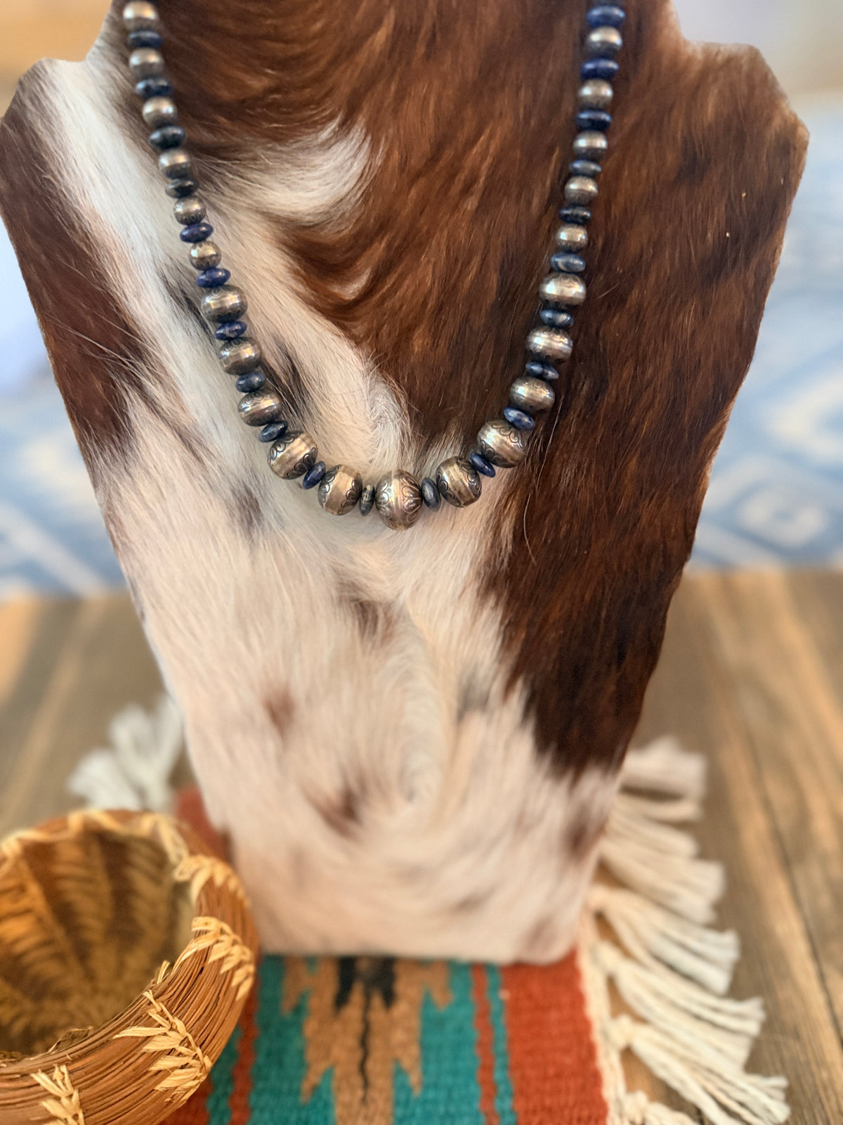 Old Pawn Handcrafted Sterling Silver Pearl & Lapis 16” Beaded Necklace
