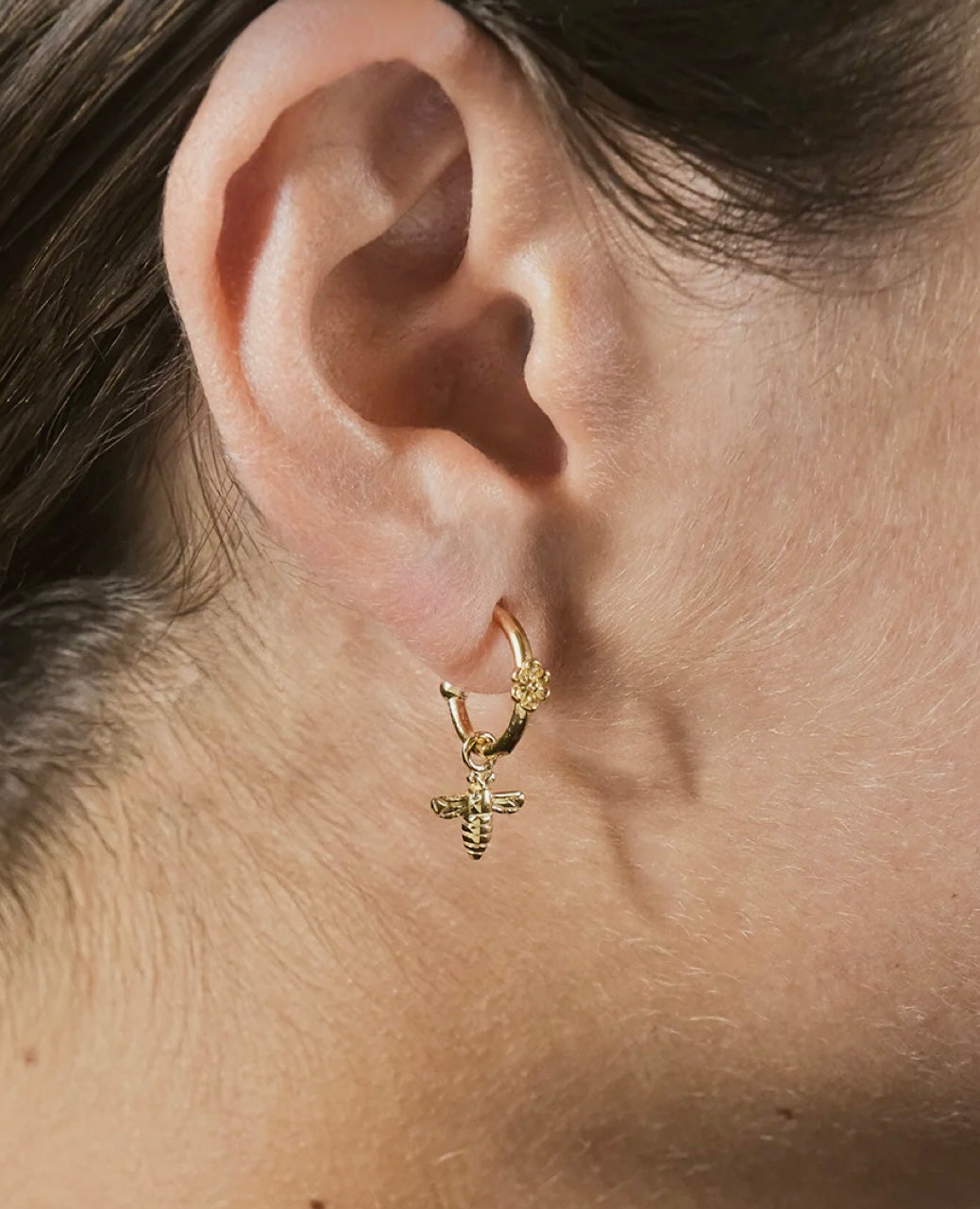Gold Plated Bee & Daisy Earrings