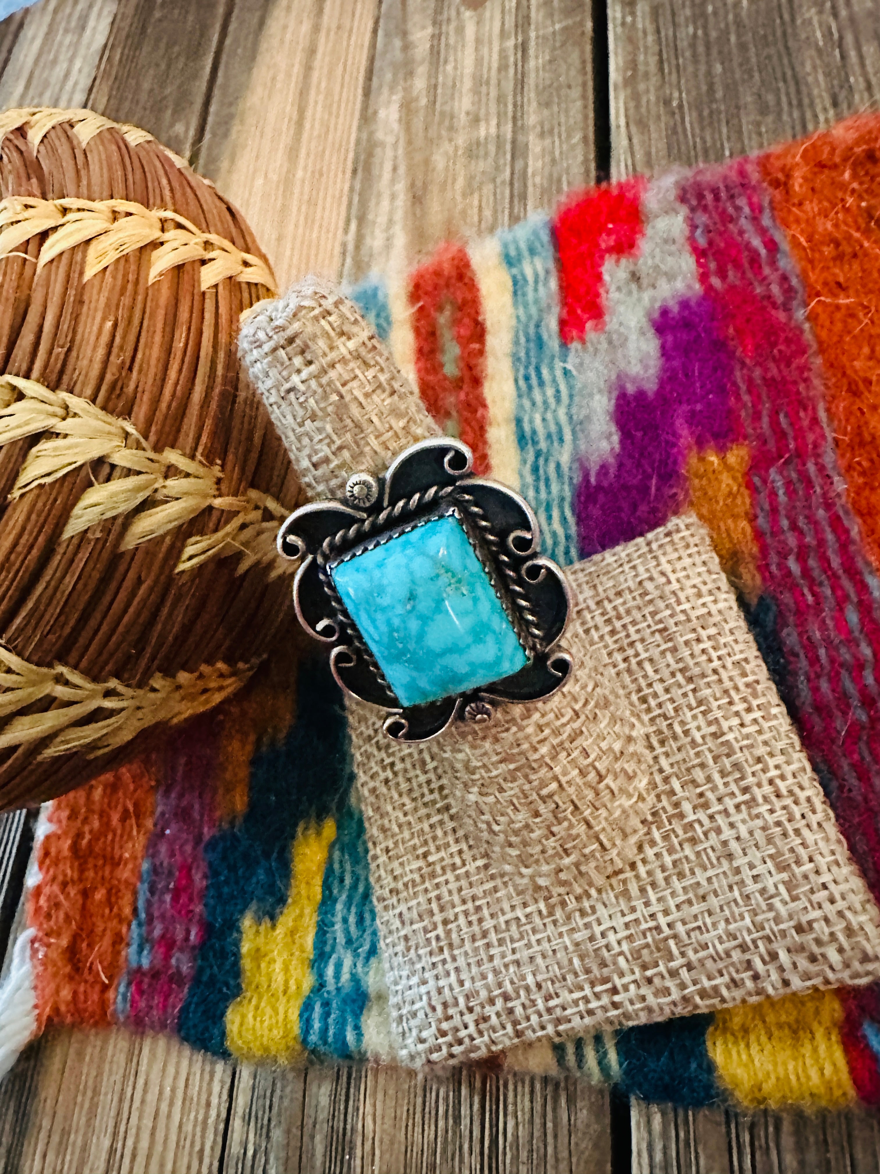 Old Pawn Handcrafted Turquoise & Sterling Silver Ring Size 7