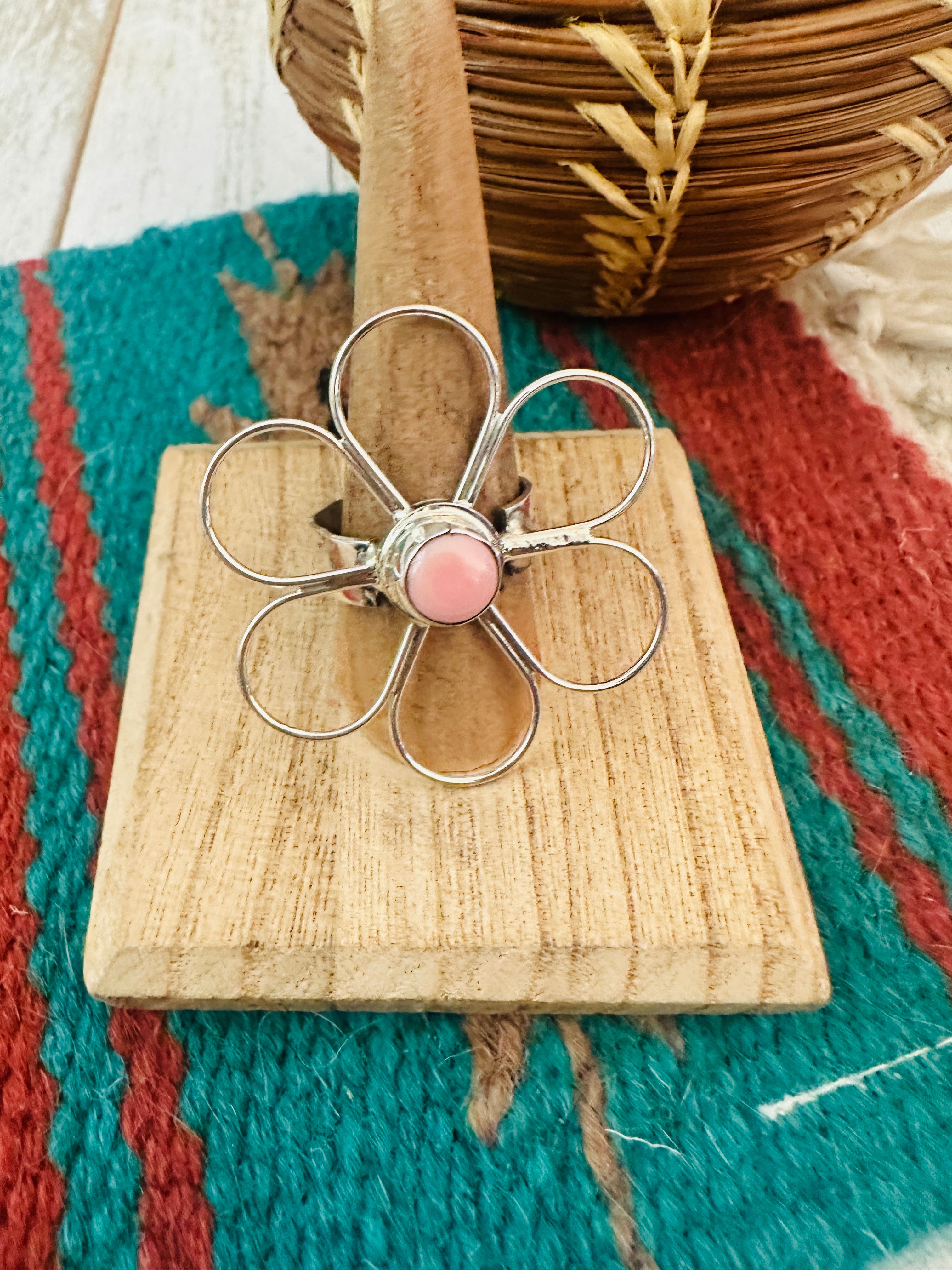 Navajo Sterling Silver & Queen Pink Conch Shell Flower Ring