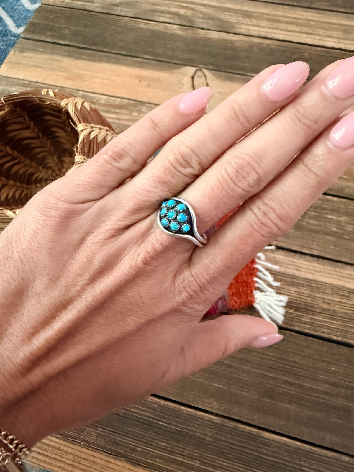 Old Pawn Handcrafted Turquoise & Sterling Silver Petit Point Ring Size 8