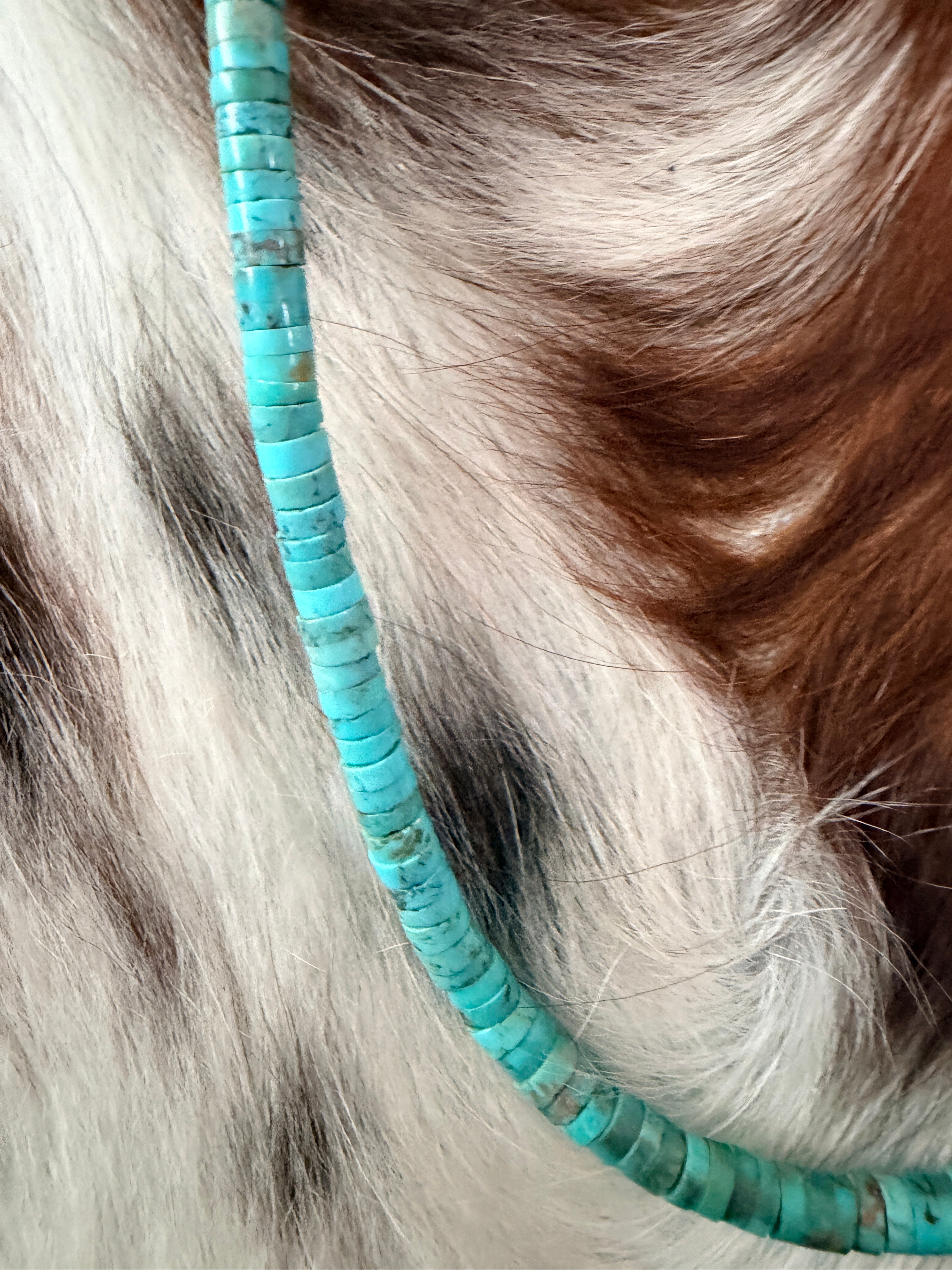 Old Pawn Handcrafted Turquoise Beaded 16” Necklace
