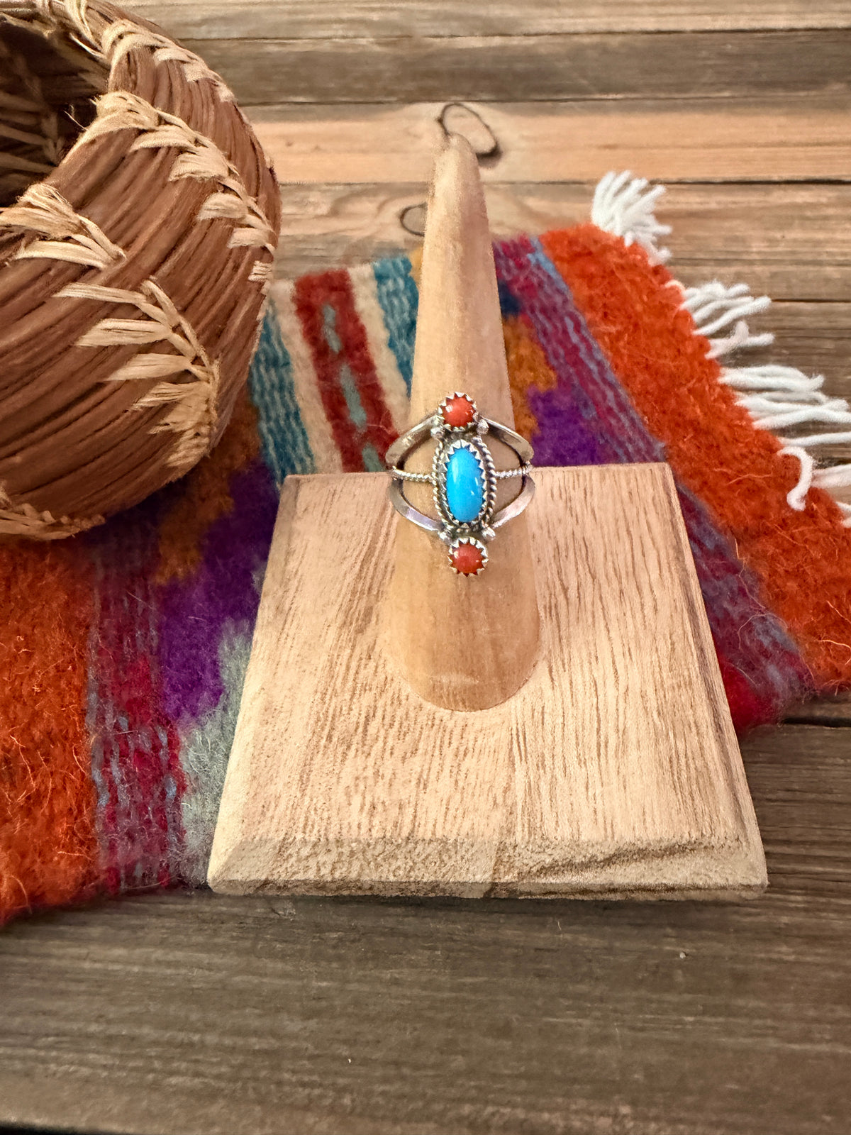 Old Pawn Handcrafted Turquoise, Coral & Sterling Silver Ring Size 6