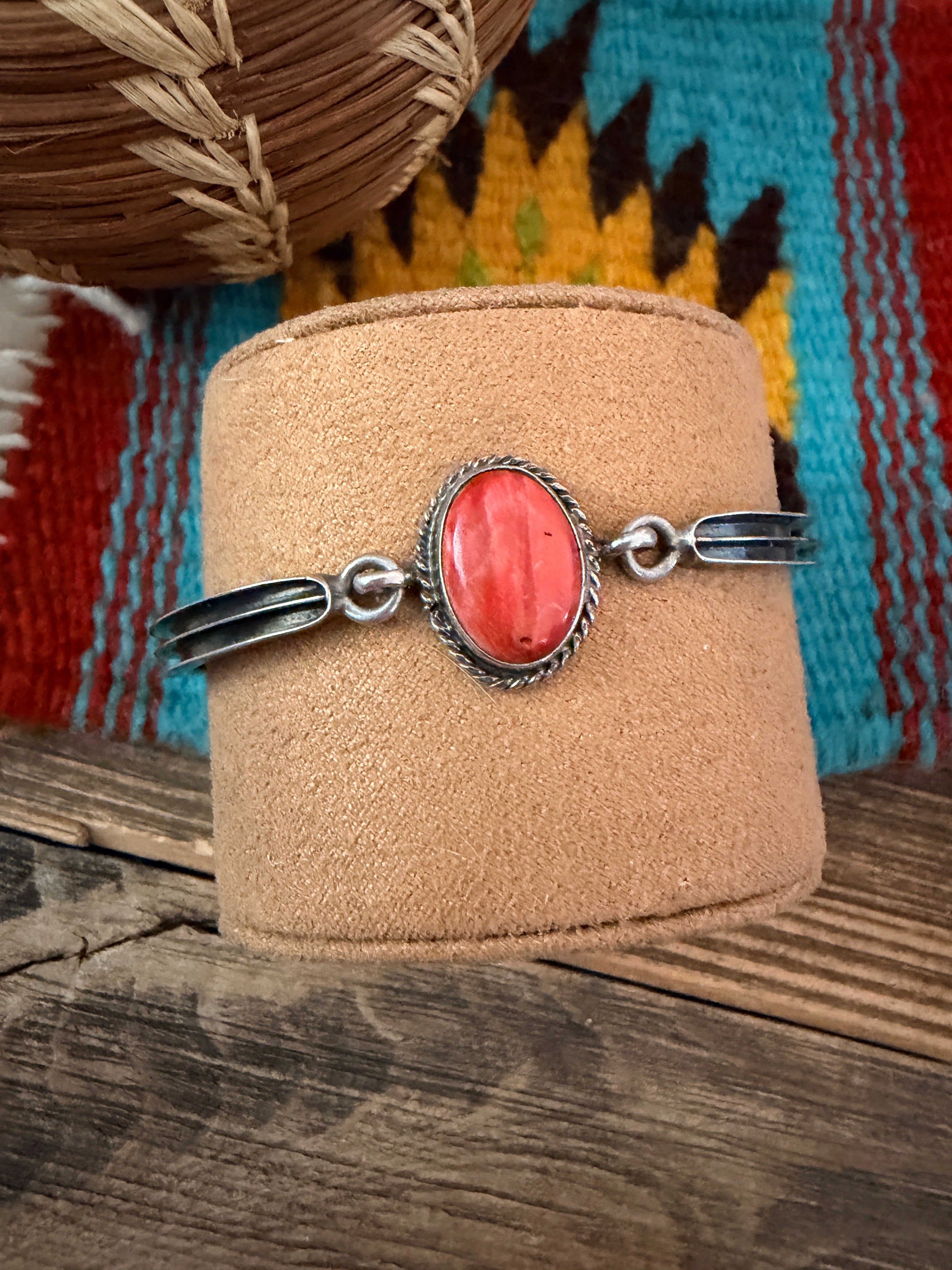 Handcrafted Old Pawn Sterling Silver & Spiny Oyster Bracelet