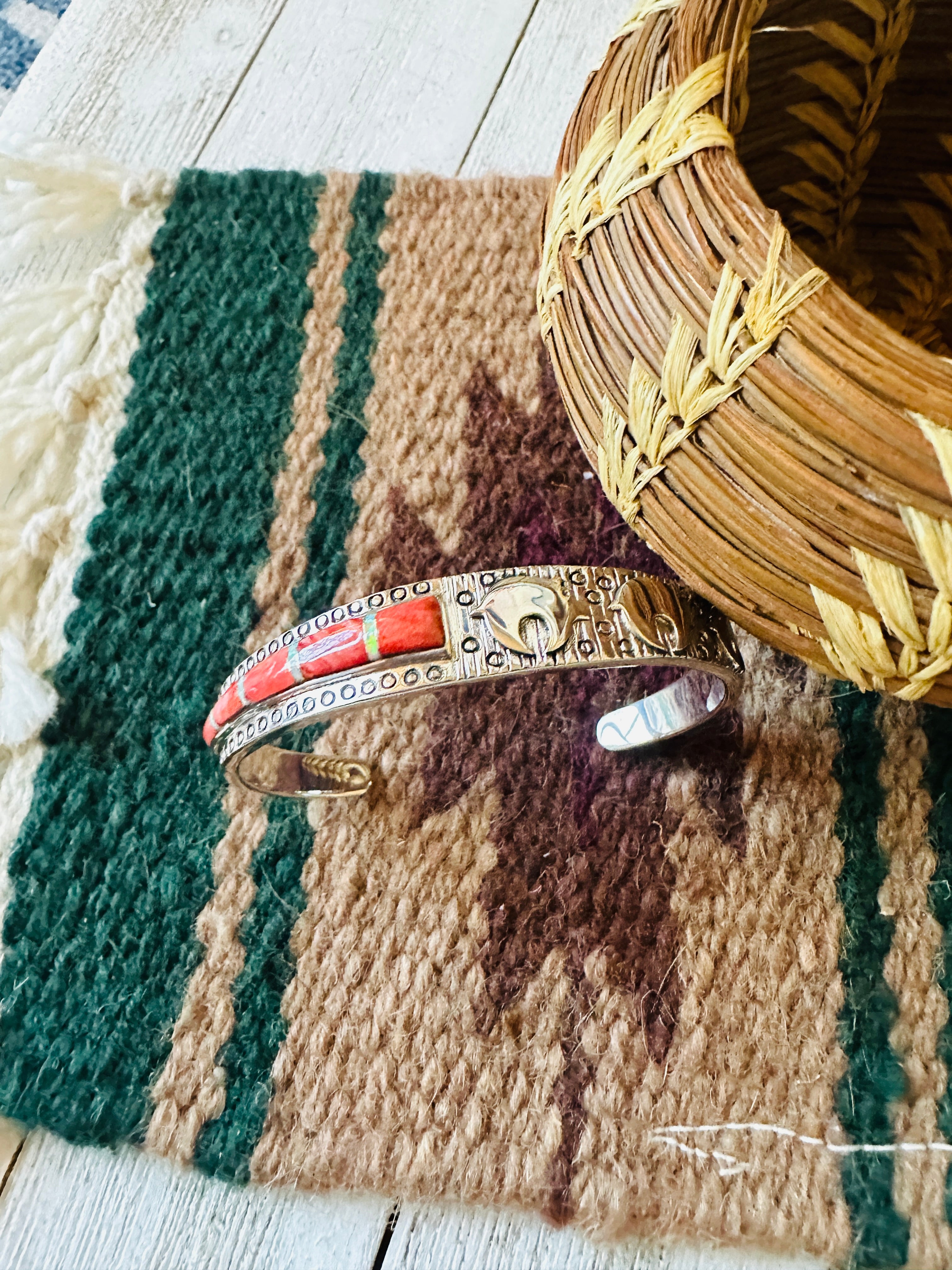 Old Pawn Navajo Sterling Silver & Spiny Inlay Bear Cuff Bracelet