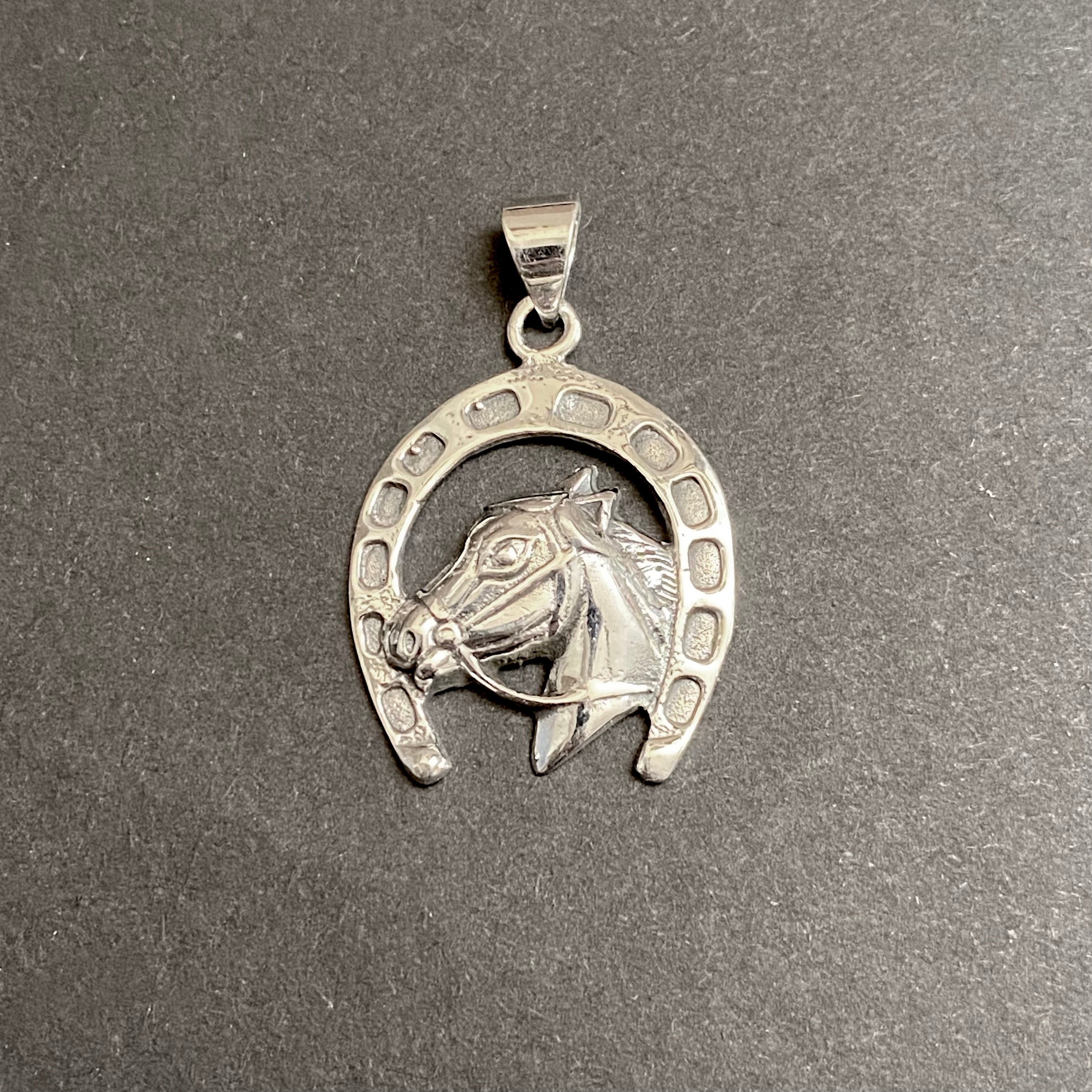 Sterling Silver Horse Shoe Pendant