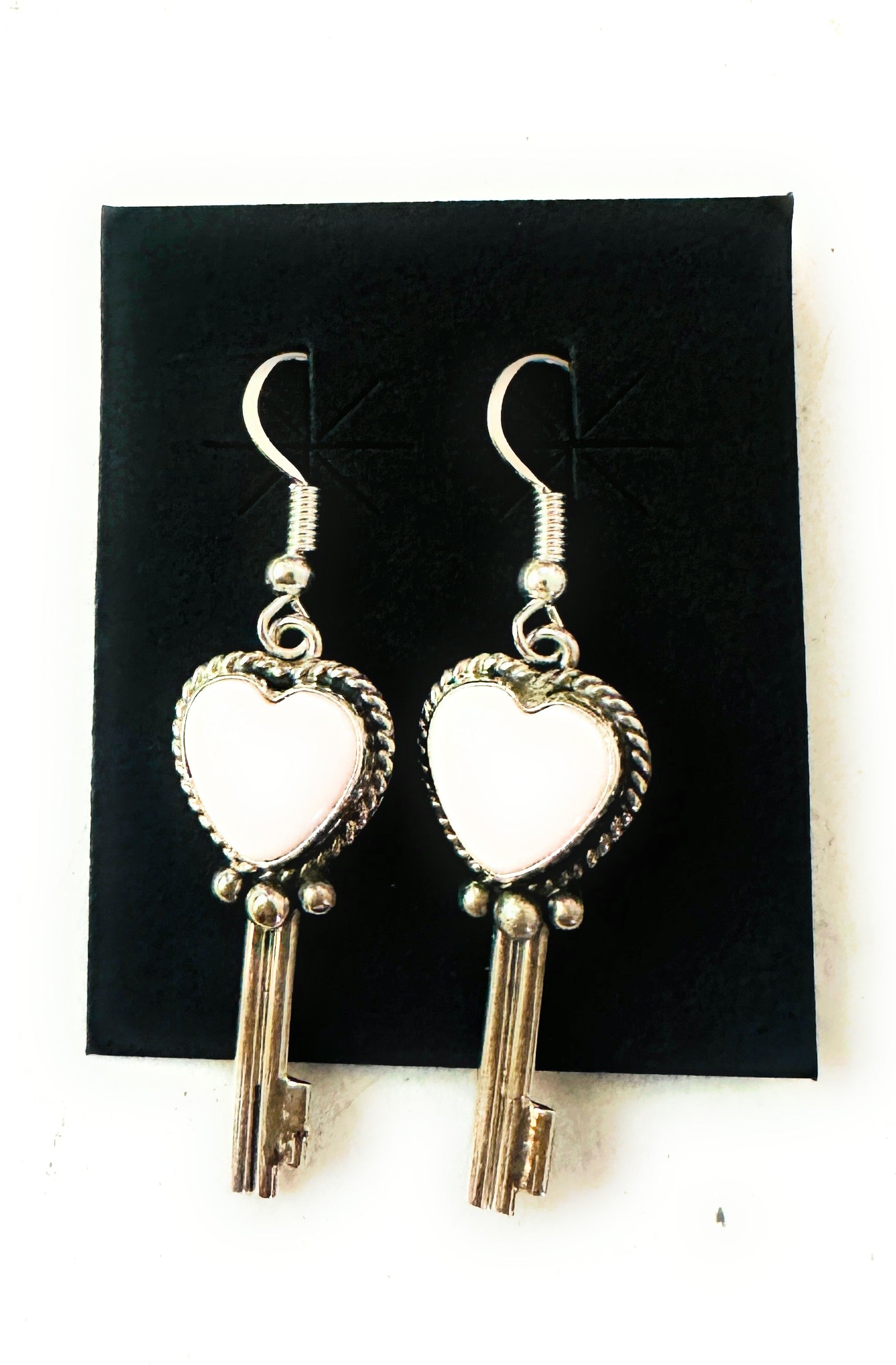 Navajo Queen Pink Conch & Sterling Silver Heart Dangle Earrings