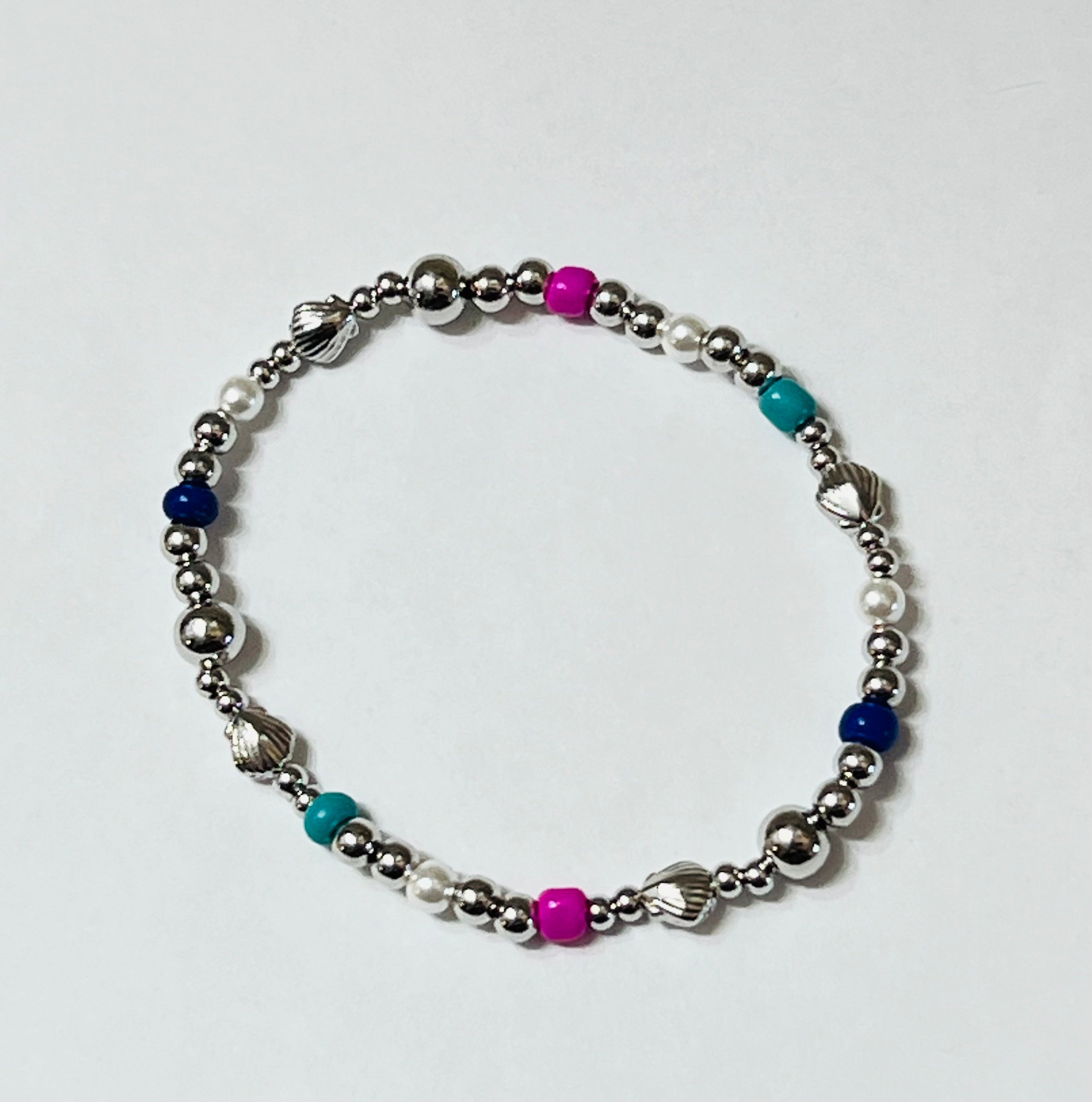 Truvy Shell Beaded Stretch Bracelet