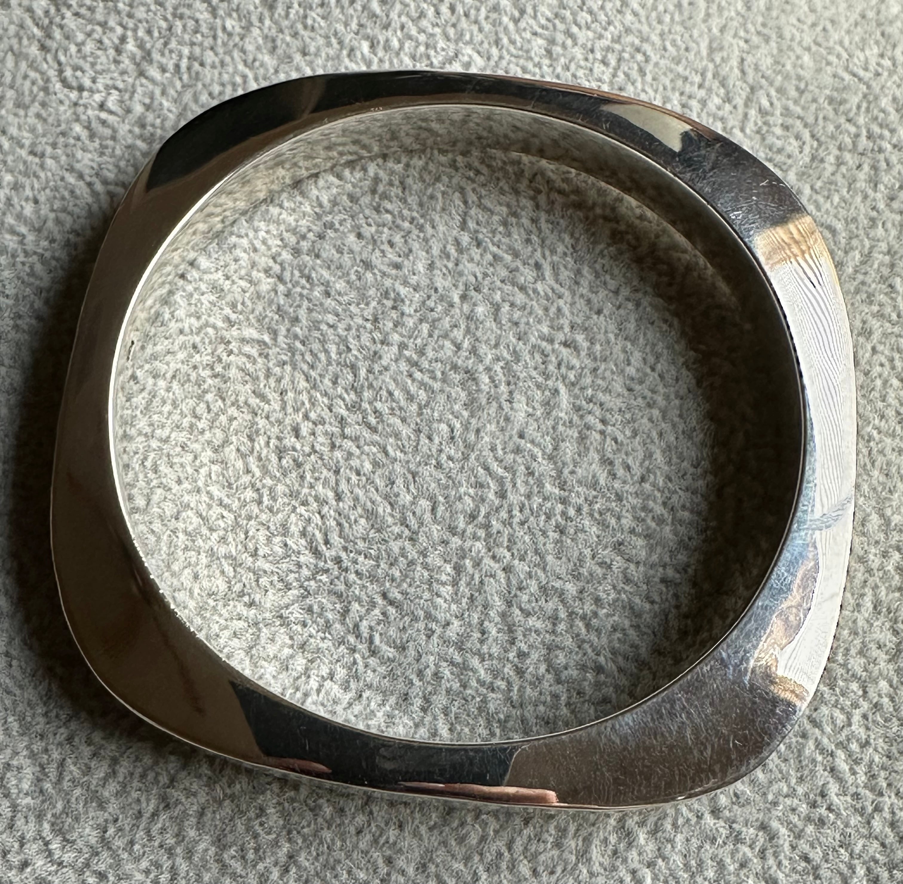 Heavy Cuadrado Bangle