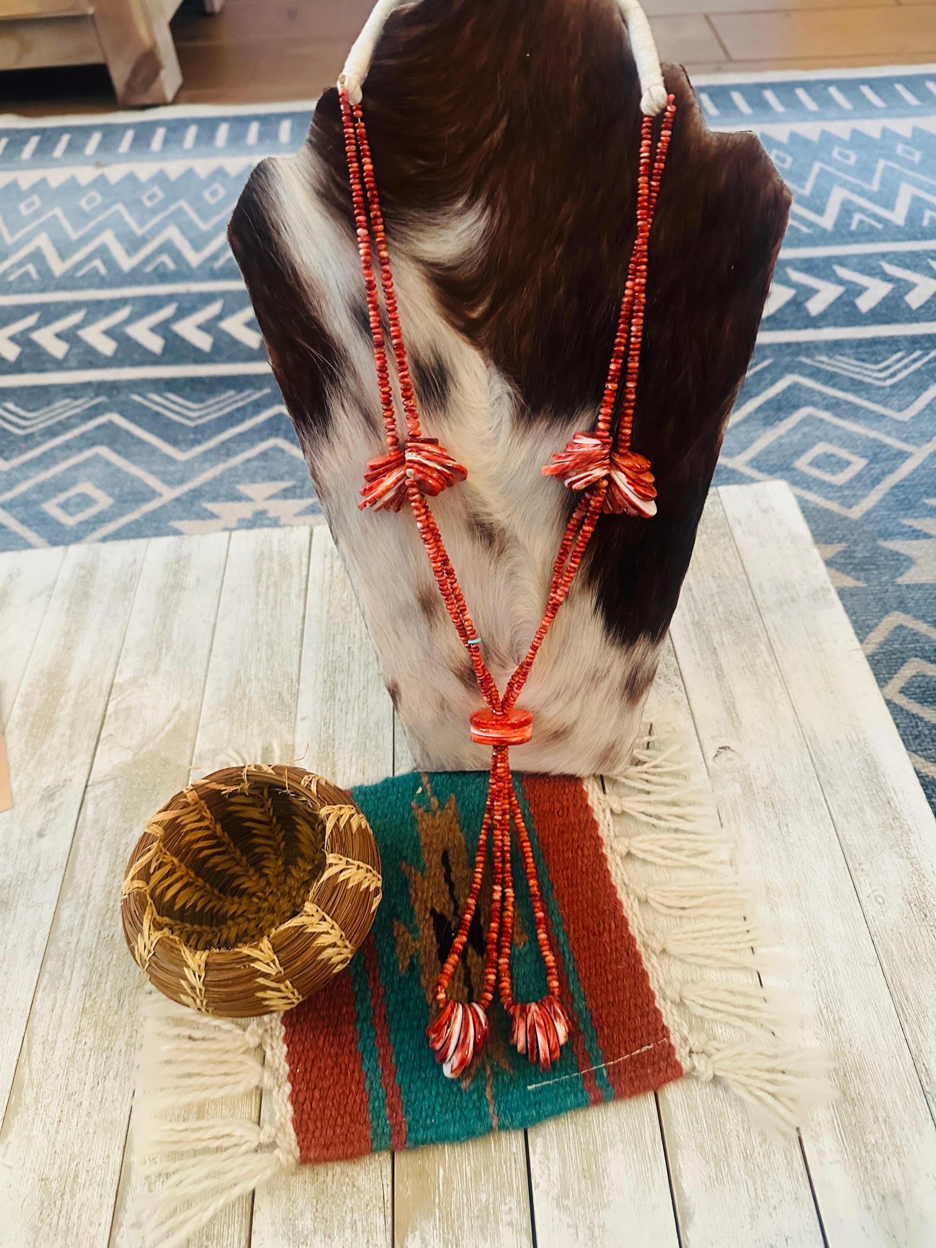 Handcrafted Spiny Oyster and Turquoise Beaded Jacla Necklace