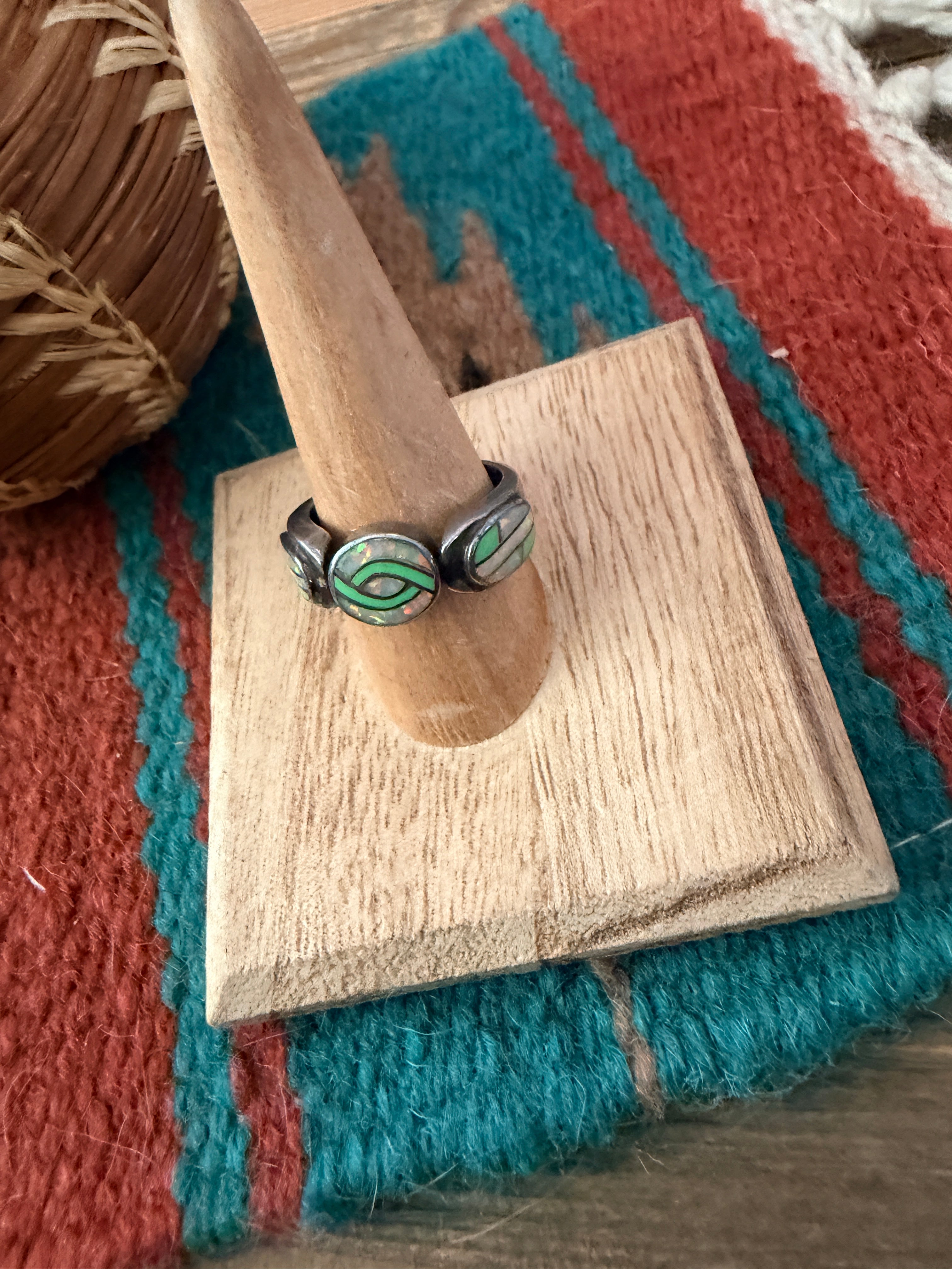 Old Pawn Handcrafted Multi Stone & Sterling Silver Inlay Ring Size 9