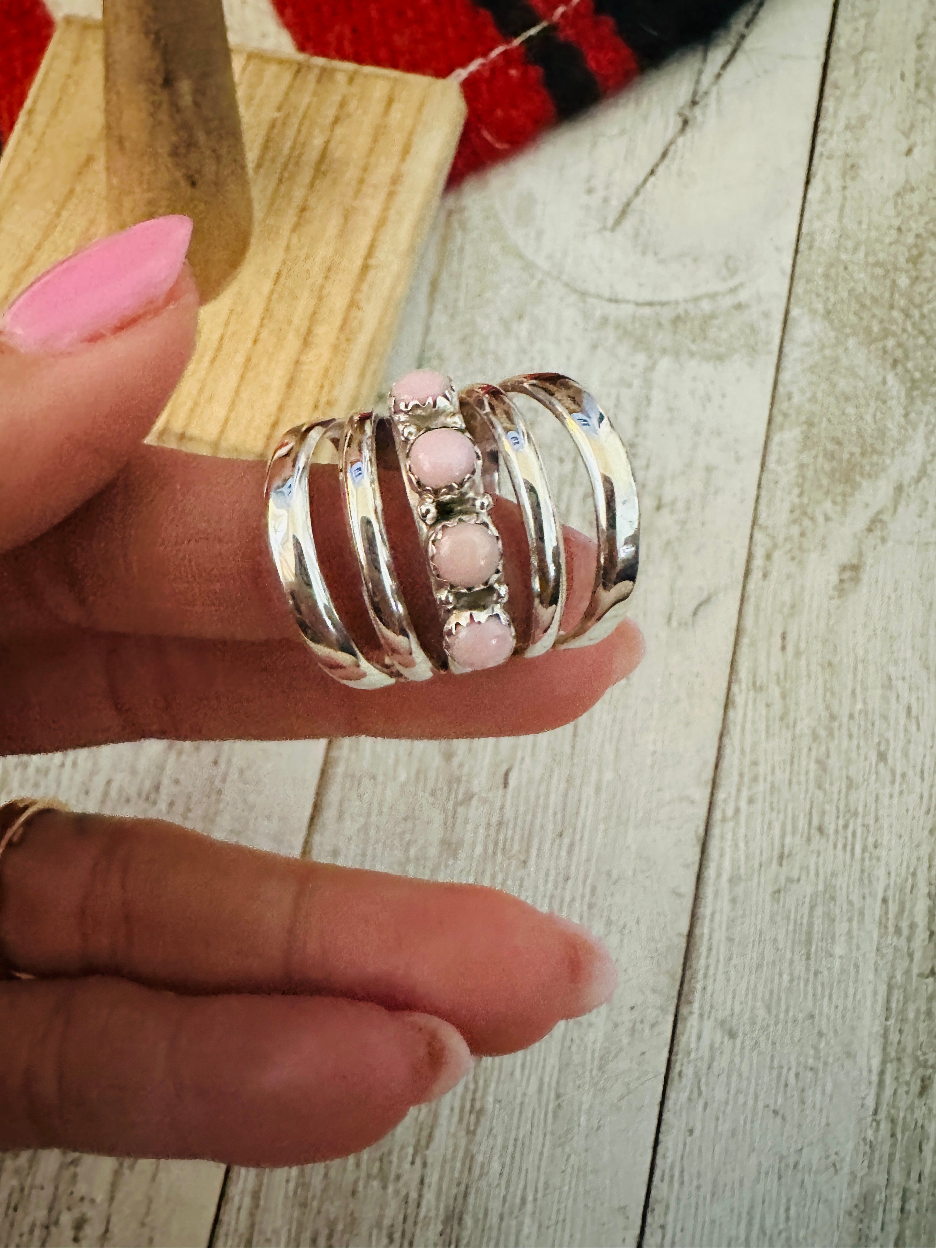 Navajo Queen Pink Conch & Sterling Silver Bar Ring