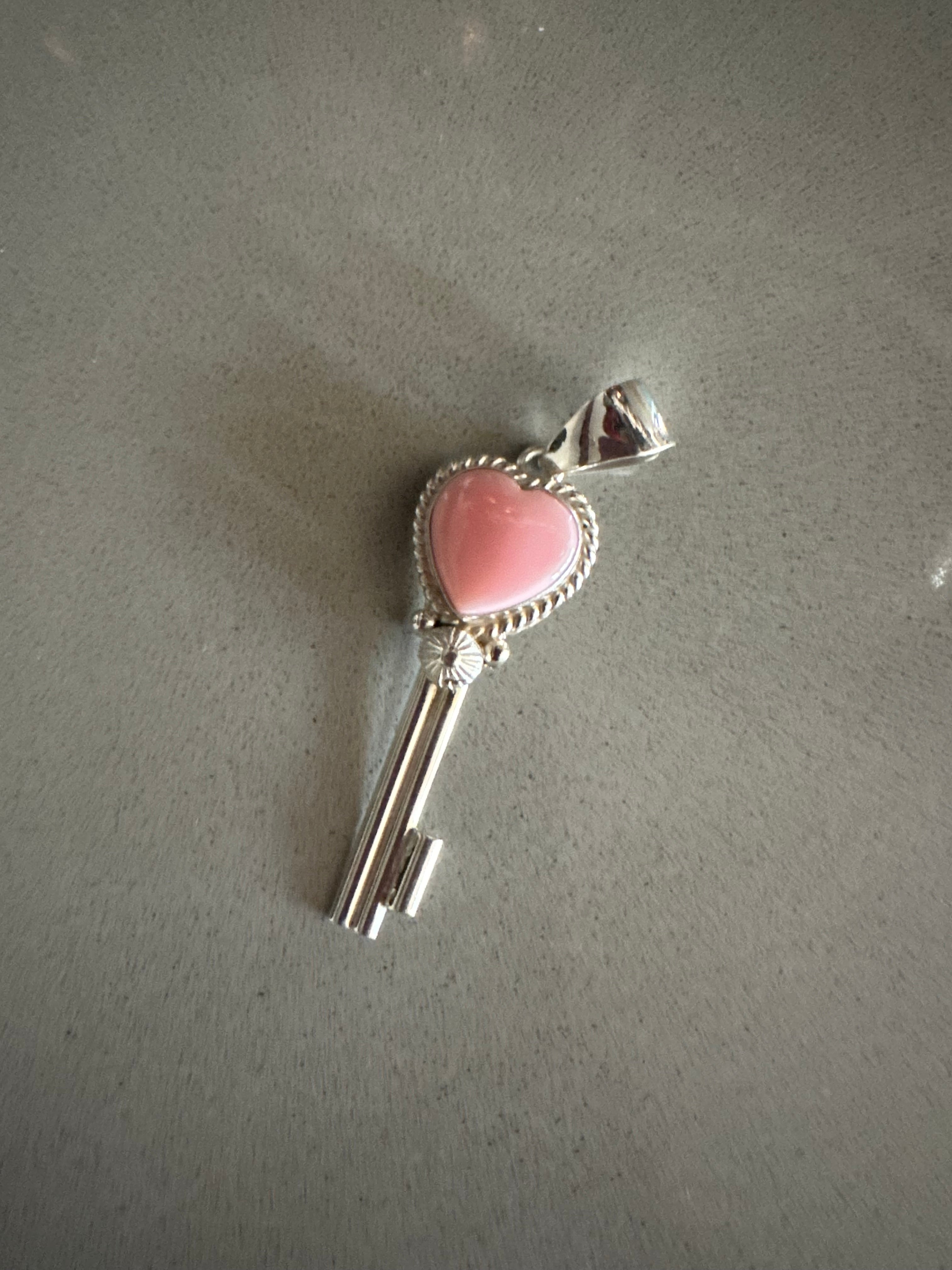 Key To My Heart Navajo Heart Queen Pink Conch & Sterling Silver Pendant Signed