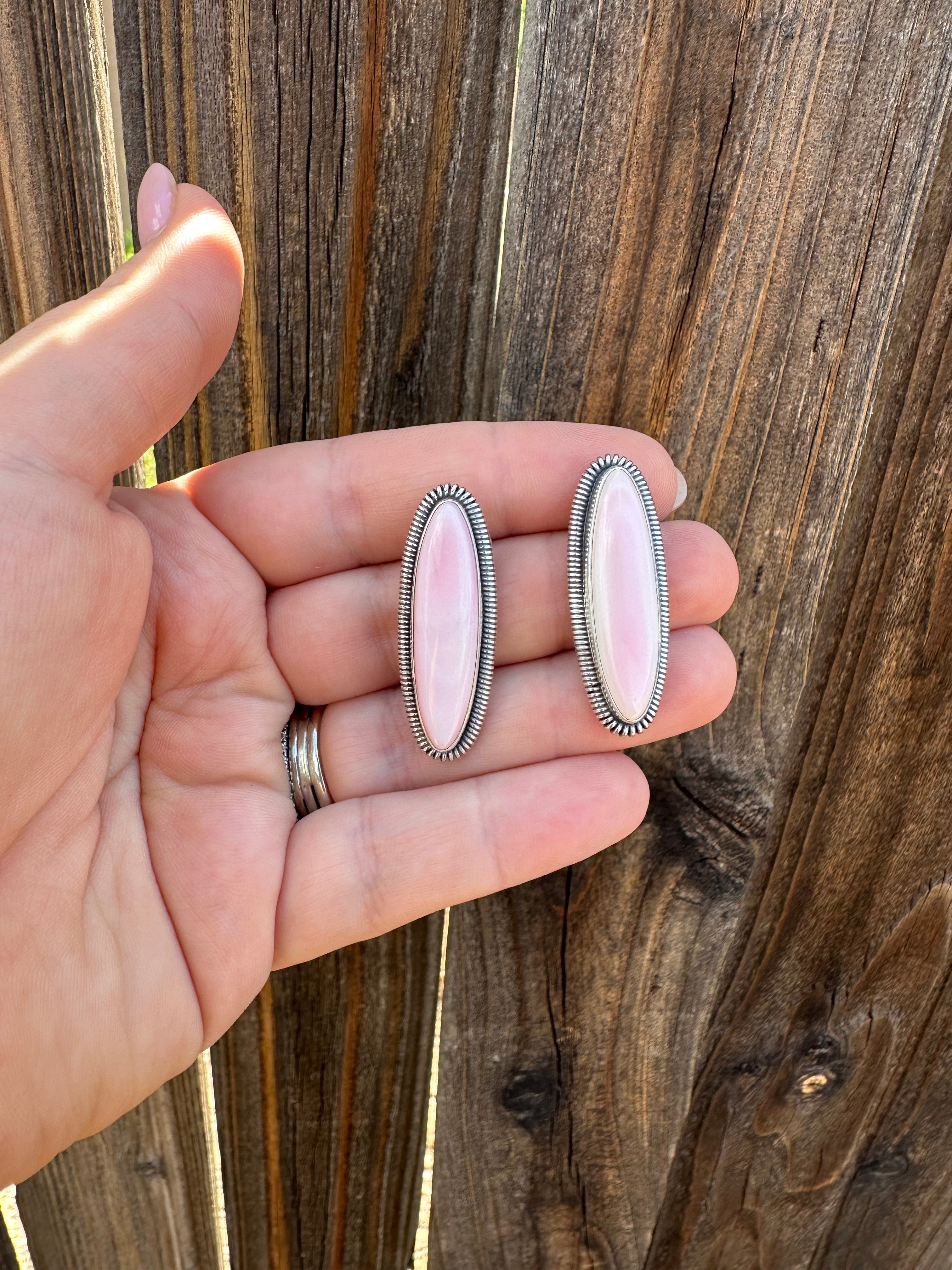 Navajo Sterling Silver Pink Conch Oval Post Earrings