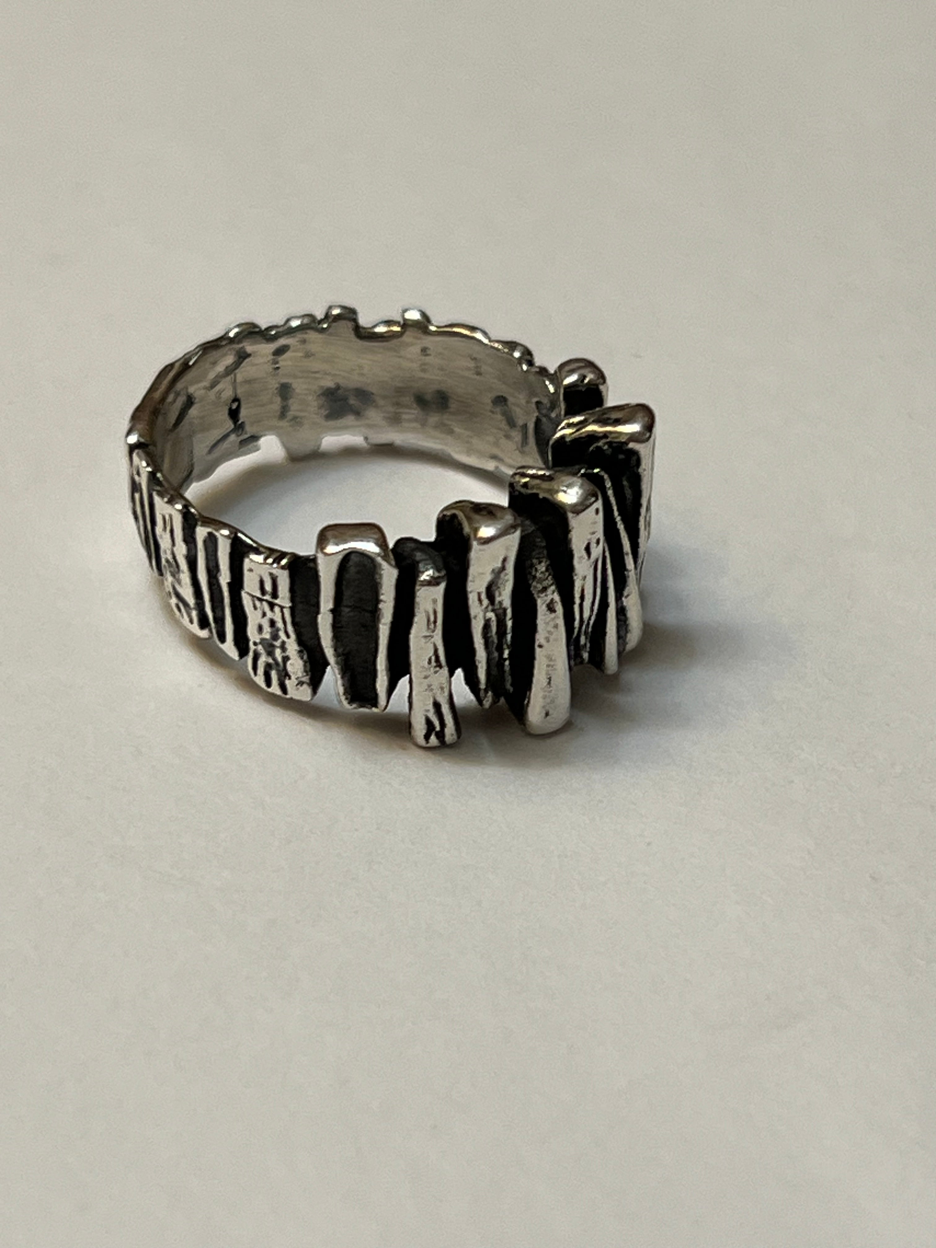 TEXTURED BRANCHES RING