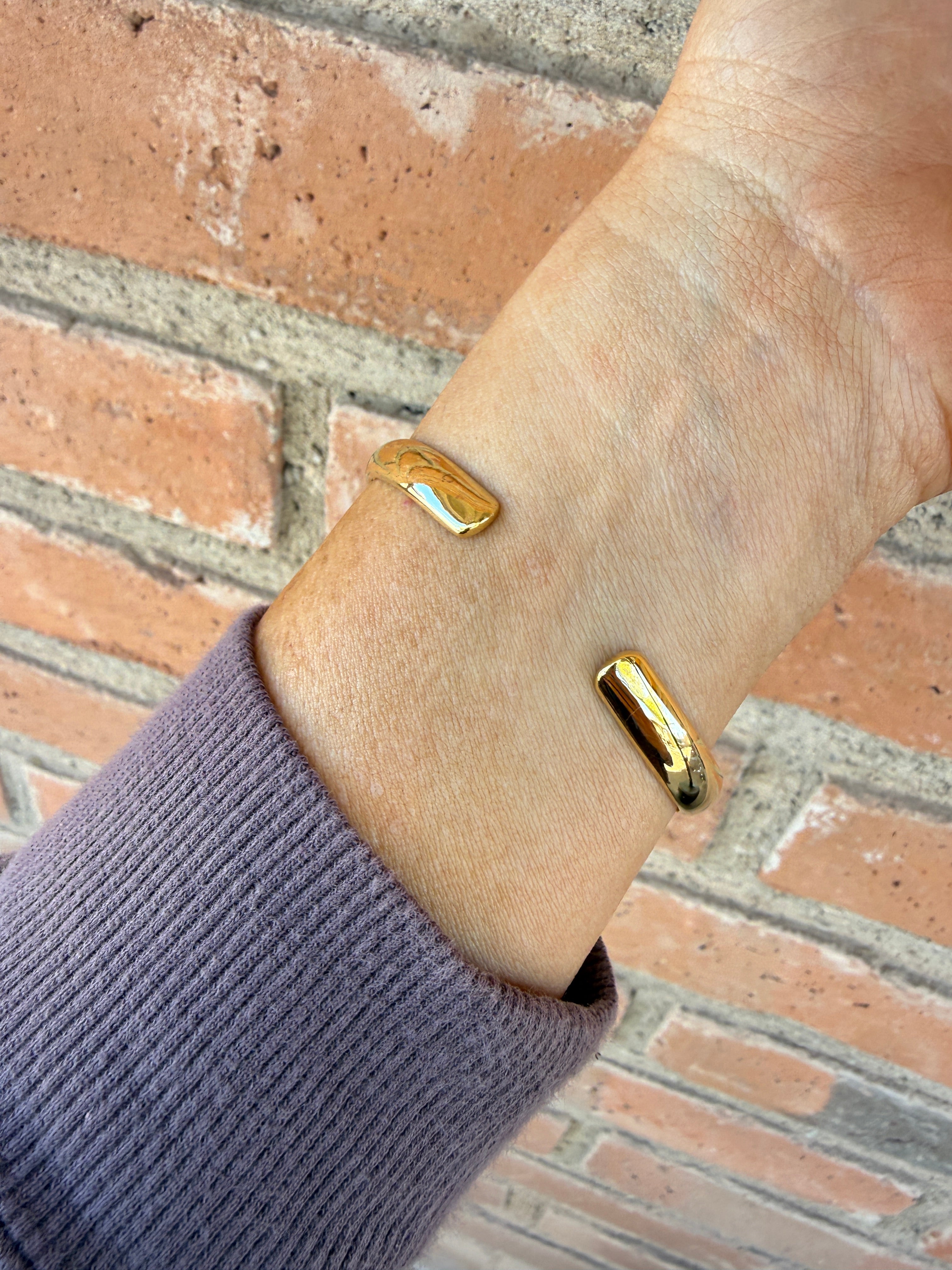 “The Golden Collection” Handmade Gold Plated Sterling Silver Natural Sonoran Mountain Turquoise Bracelet style 2