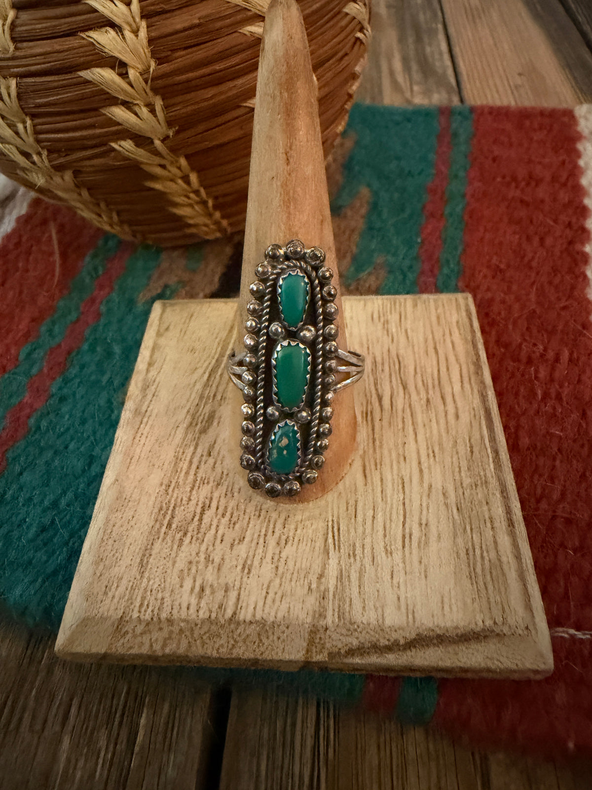 Old Pawn Handcrafted Turquoise & Sterling Silver Ring Size 9.5