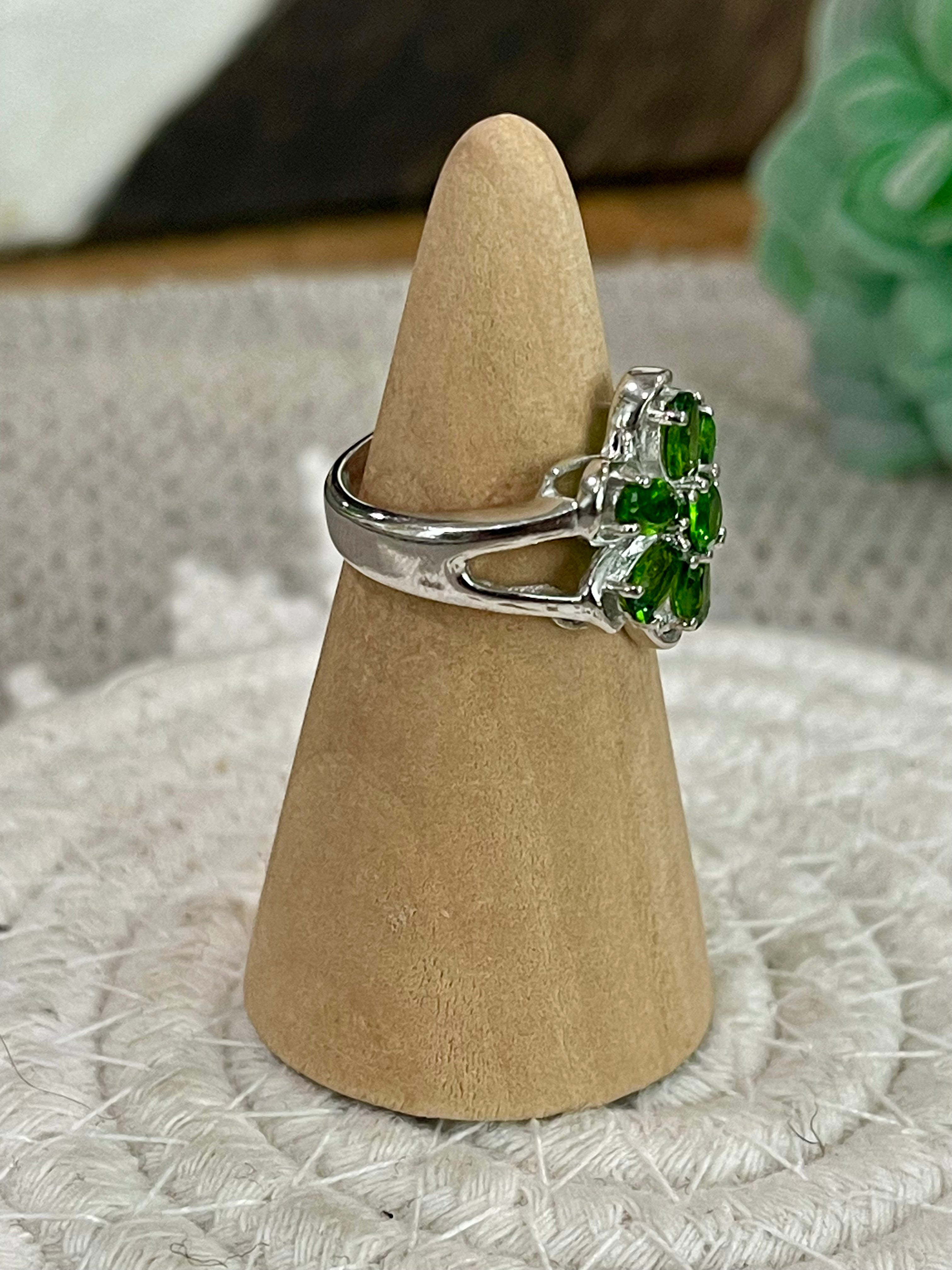 The Bijoux Vault Vintage Flower Ring Sz 5.5