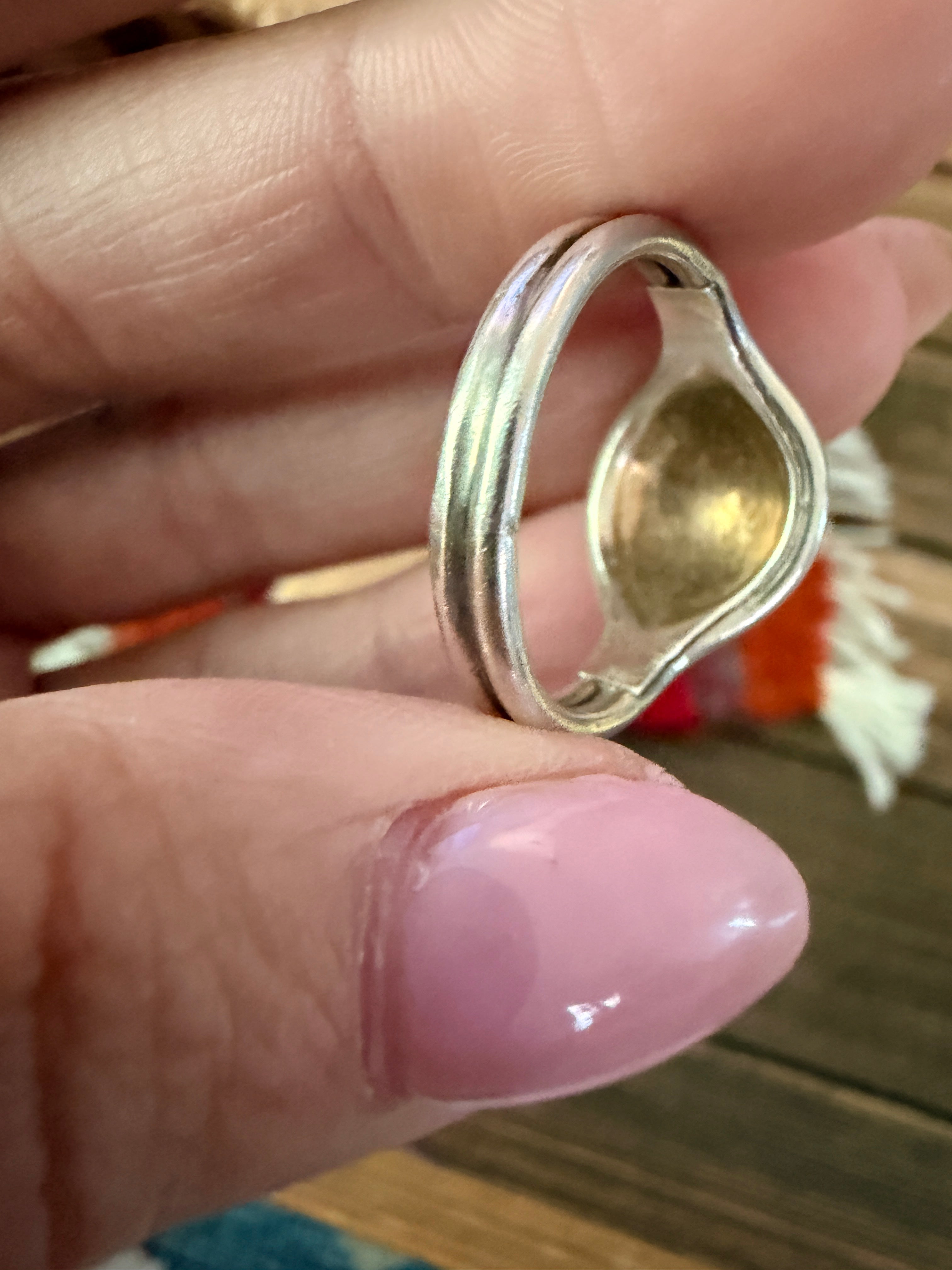 Old Pawn Handcrafted Turquoise & Sterling Silver Petit Point Ring Size 8