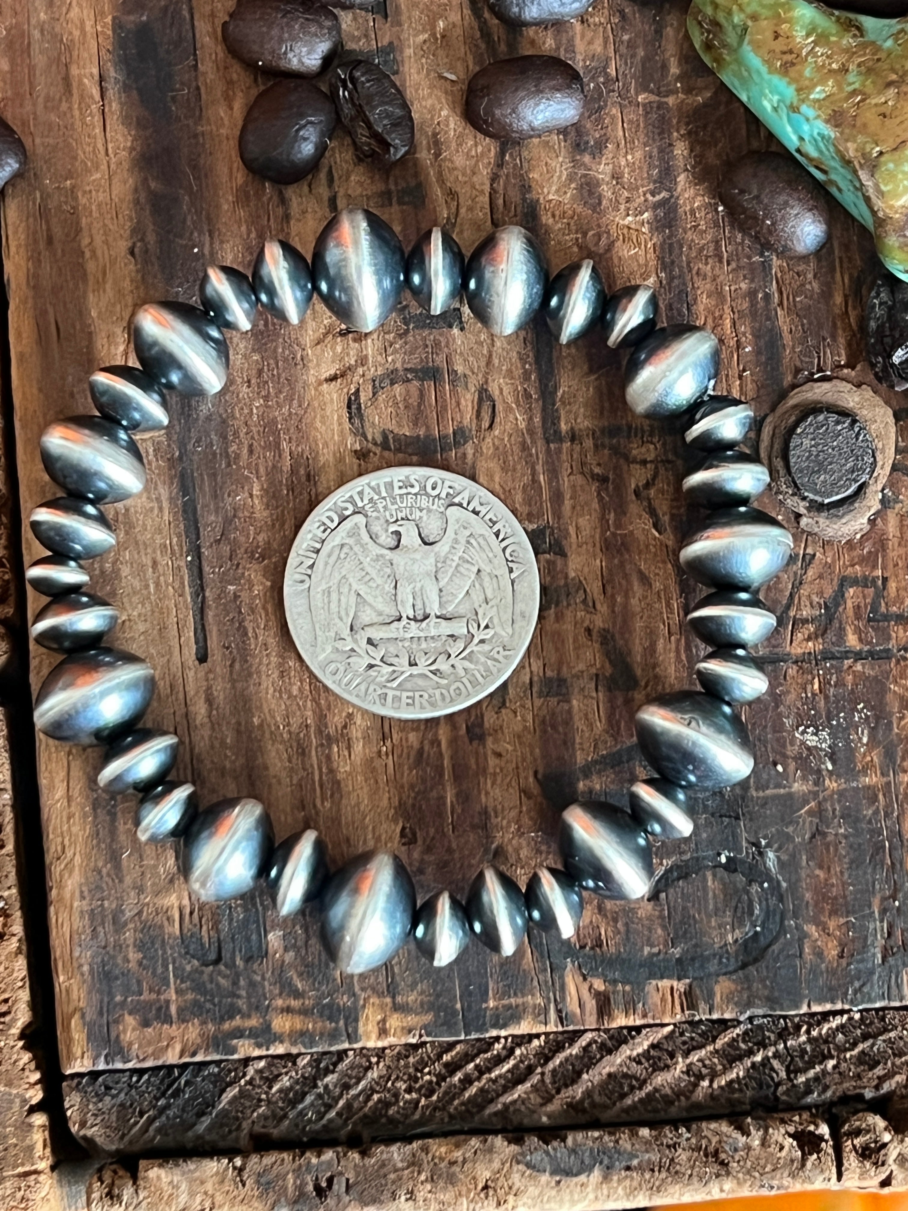 Vinita Cowboy Handcrafted Sterling Silver Saucer Pearl 5.7mm to 11.7mm Stretch Beaded Bracelet