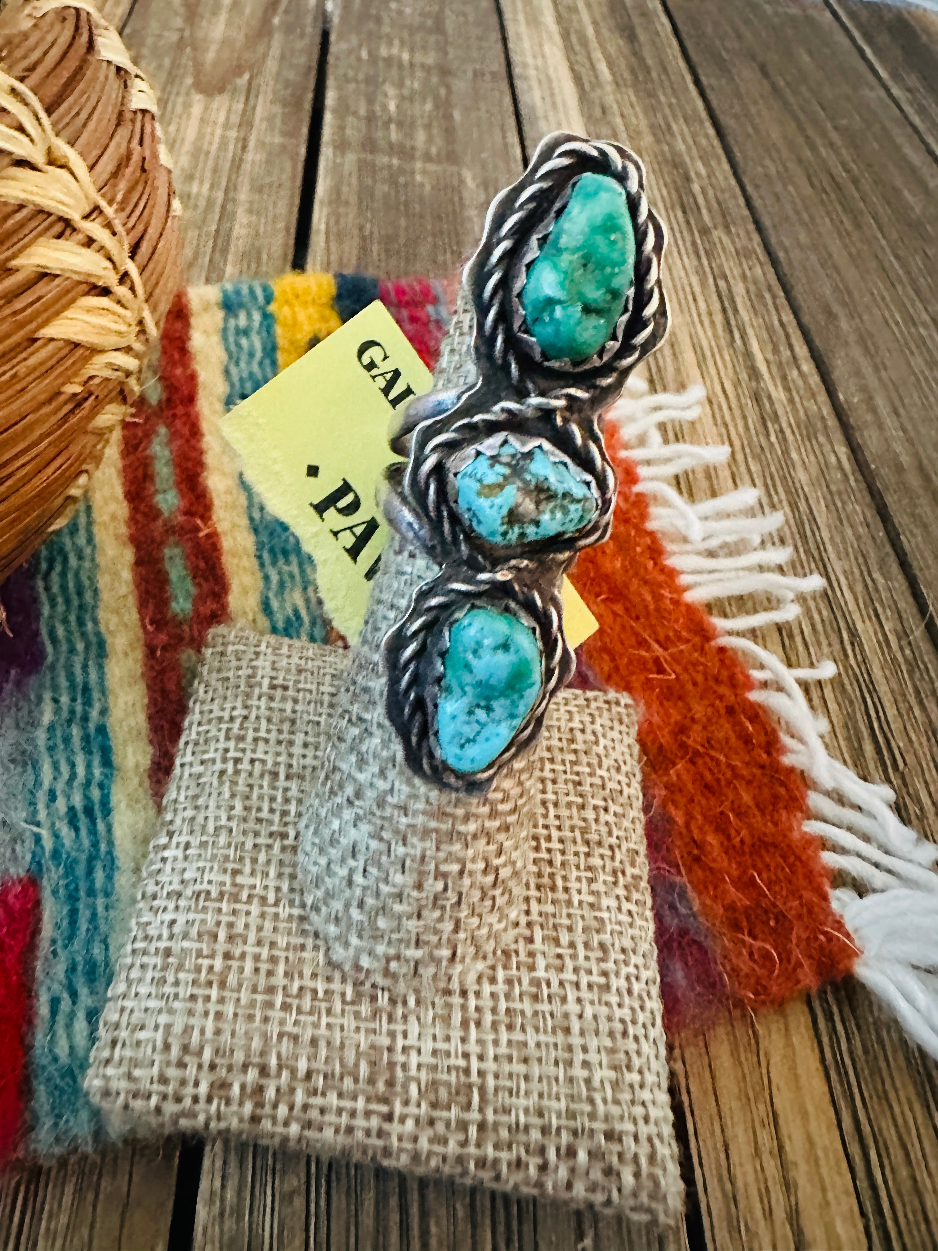 Old Pawn Handcrafted Turquoise & Sterling Silver Ring Size 6.25